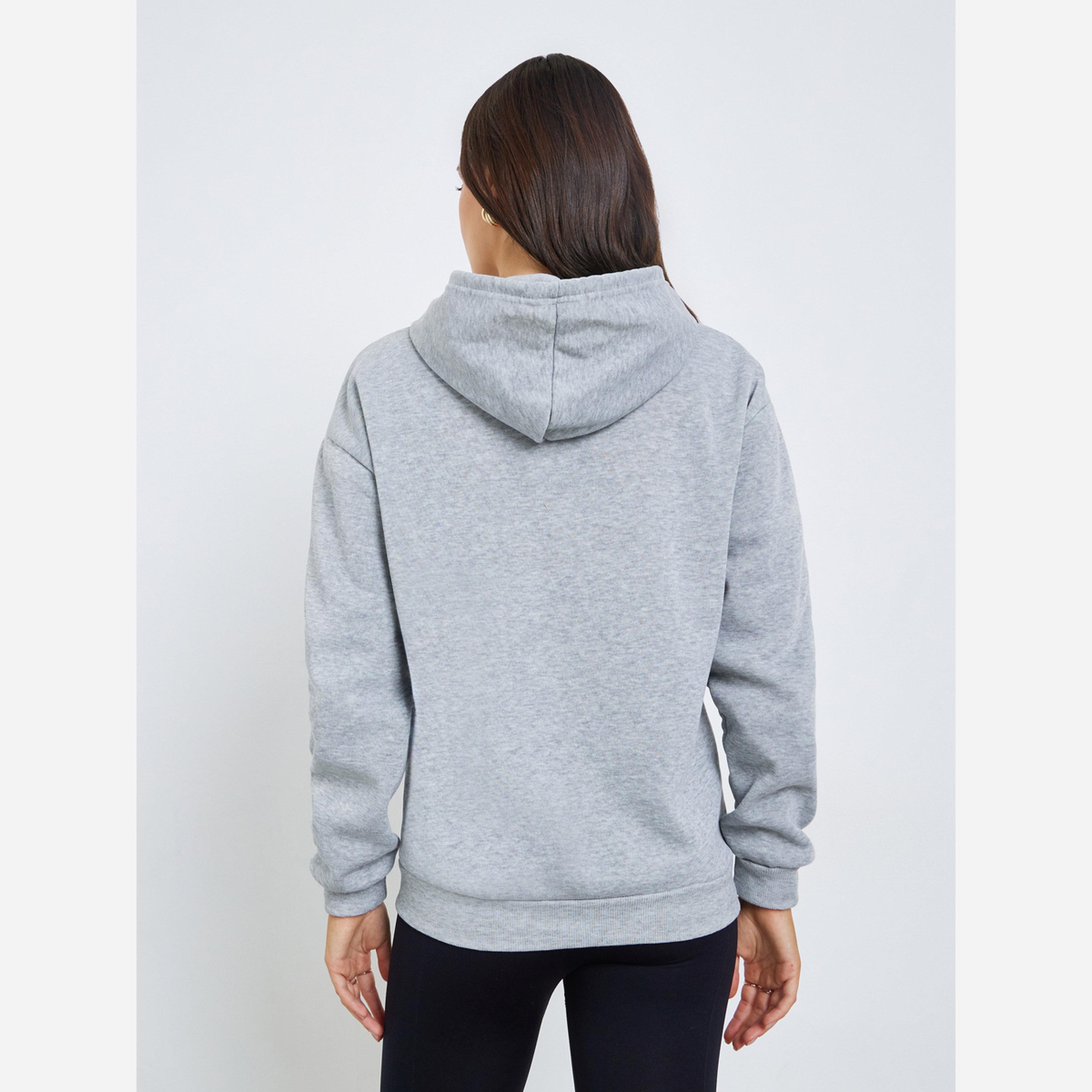 ستايلي - هودي لون رمادي طبعة بروكلين مع جيب أمامي-women-winterwear-hoodiesandsweatshirts-hoodies-image-5