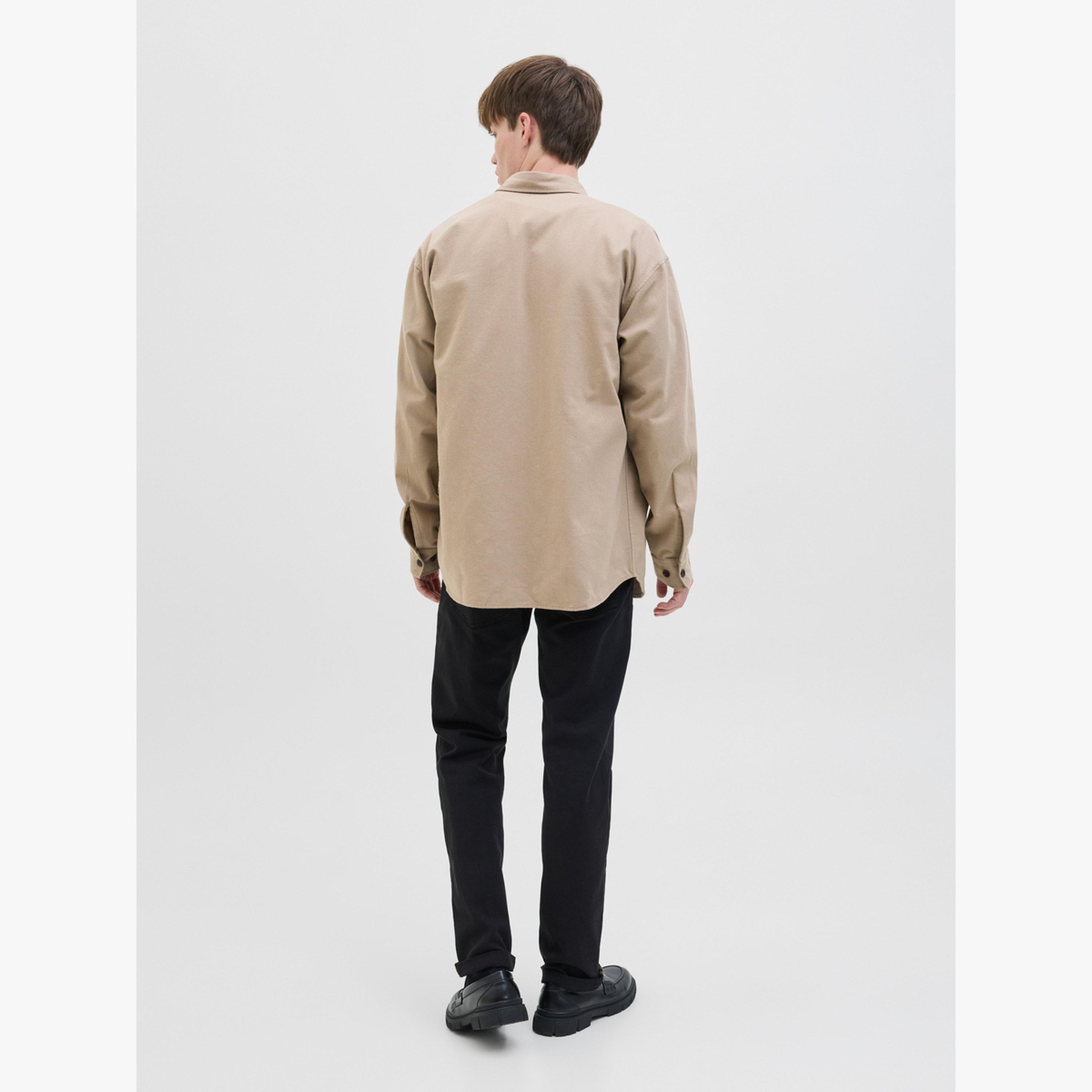 قميص سادة بمزيج قطن وأزرار غلق مع جيب-men-clothing-shirts-image-3