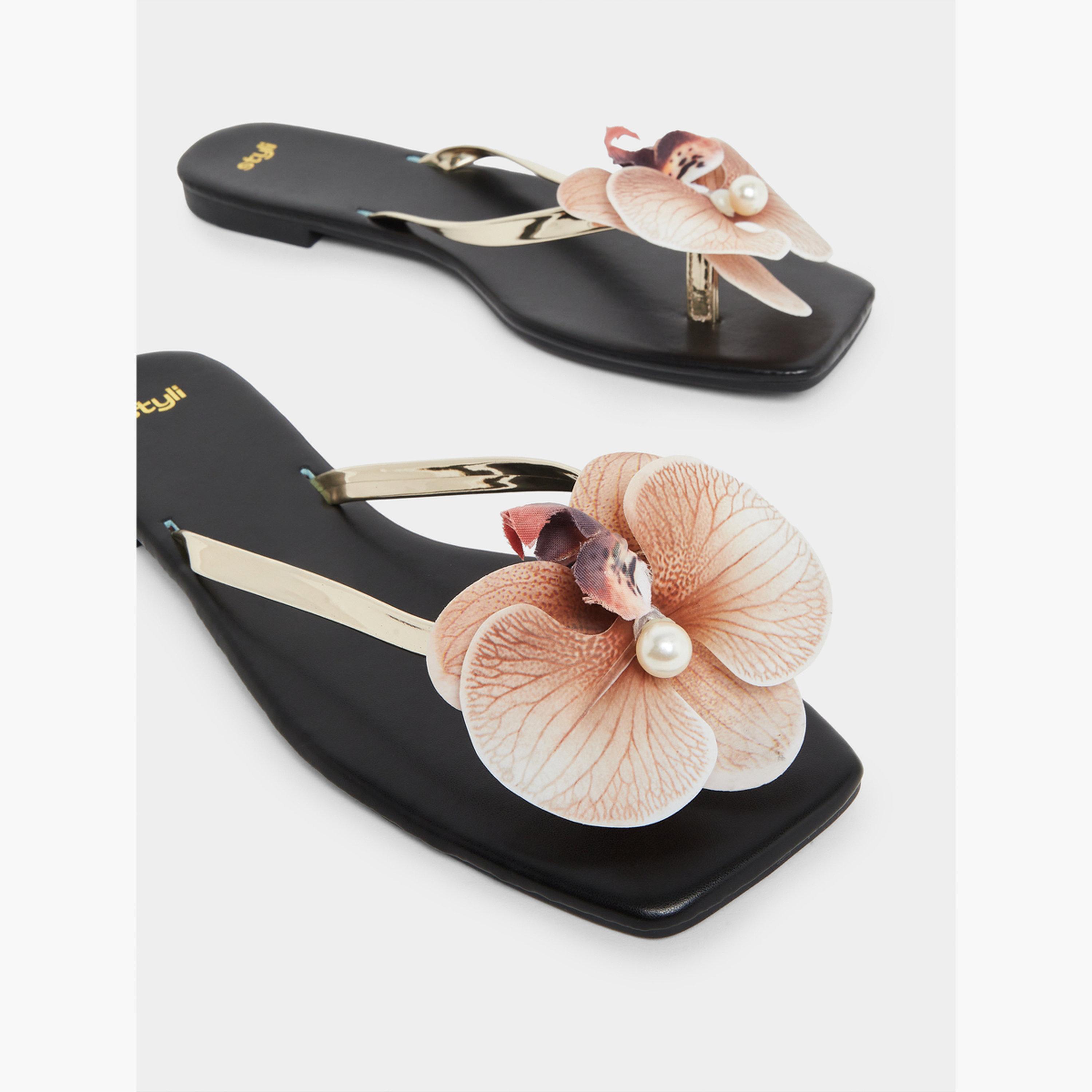 صندل فلات بتفاصيل زهور-women-shoes-sandals-flats-image-3