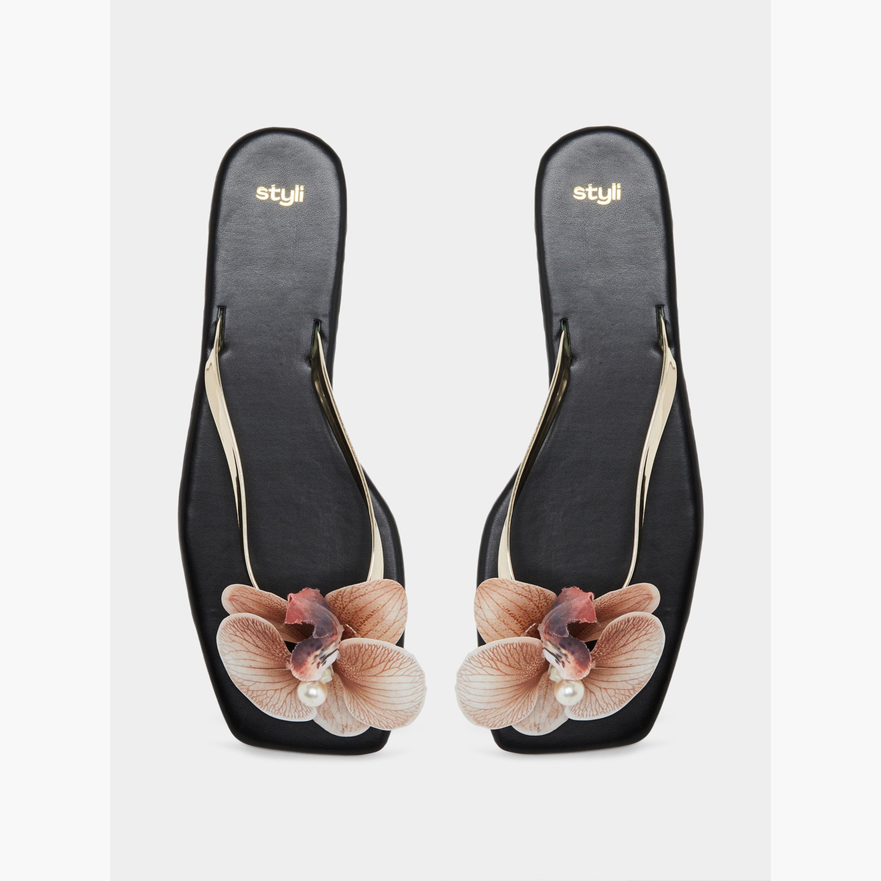 صندل فلات بتفاصيل زهور-women-shoes-sandals-flats-image-5
