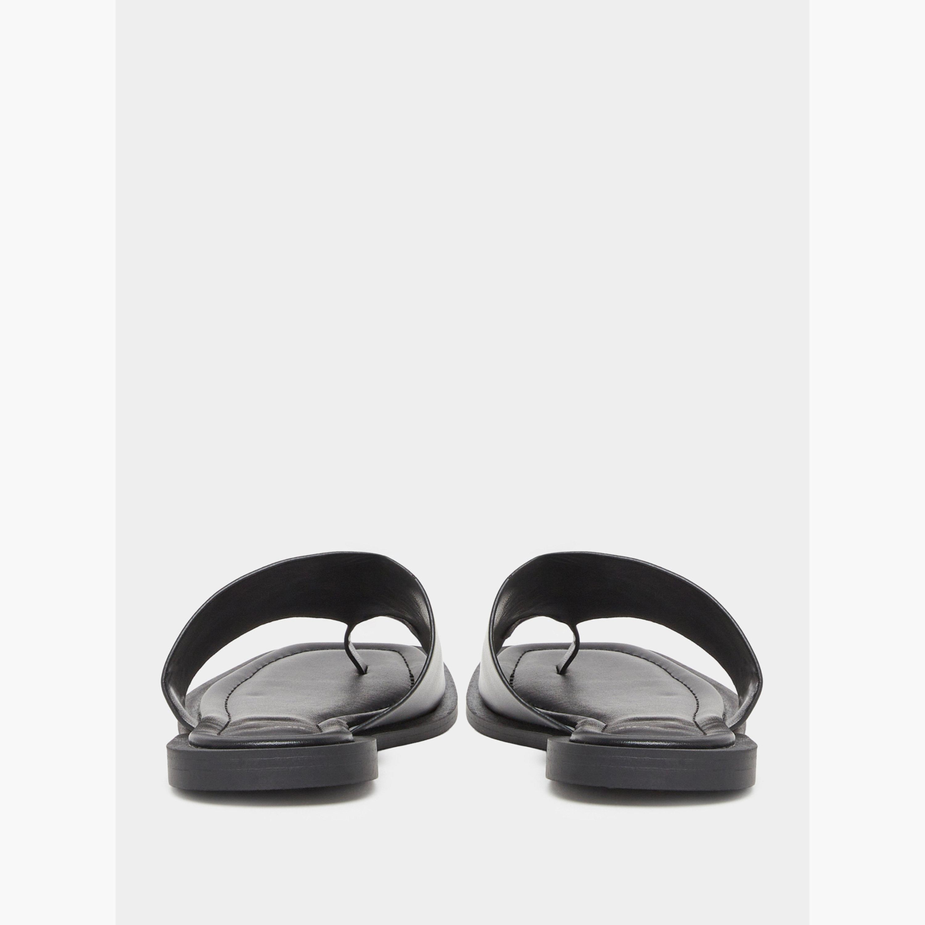 Styli Solid Toe Post Flat Sandals-women-shoes-sandals-flats-image-5