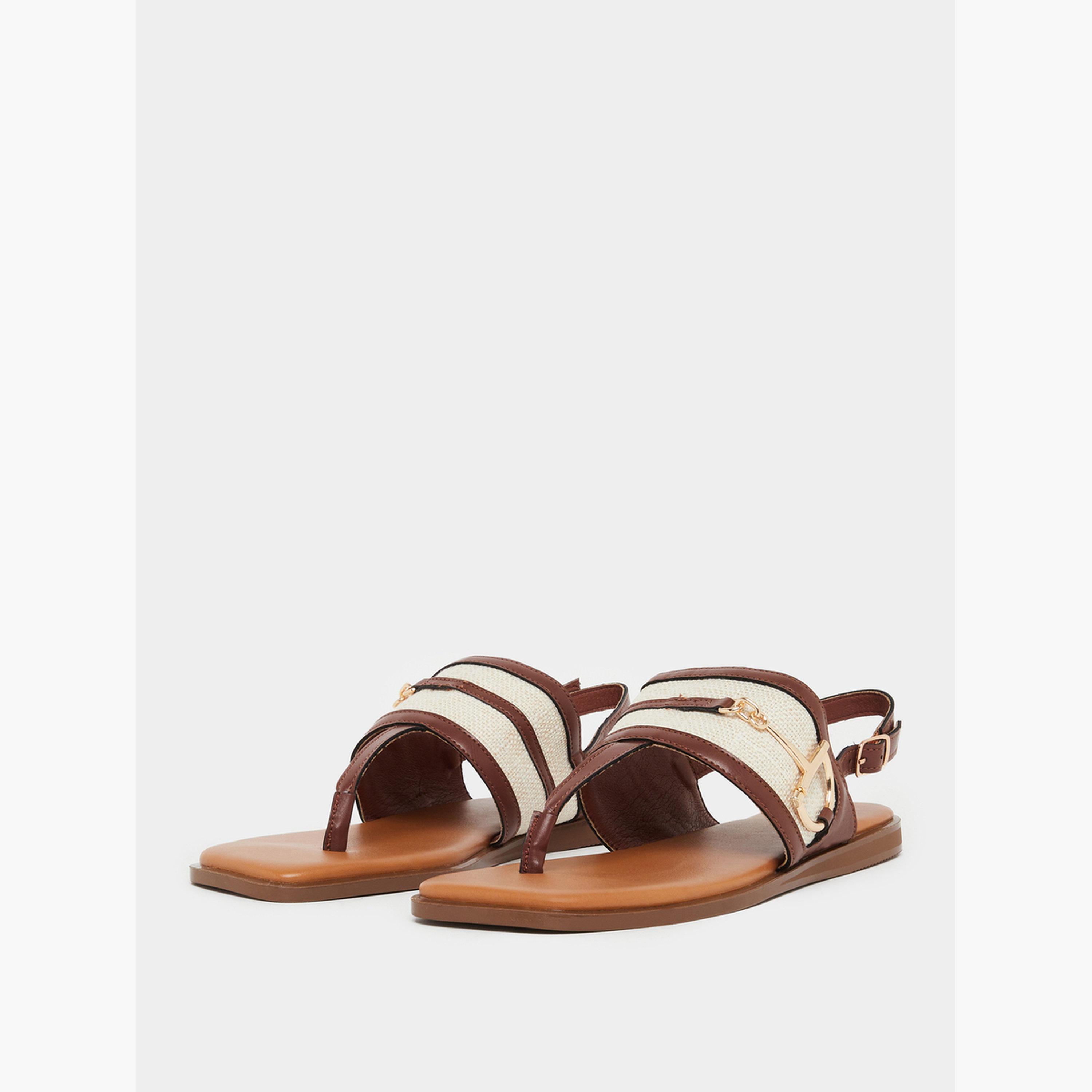 صندل مسطح بتفاصيل الفروسية-women-shoes-sandals-flats-image-1