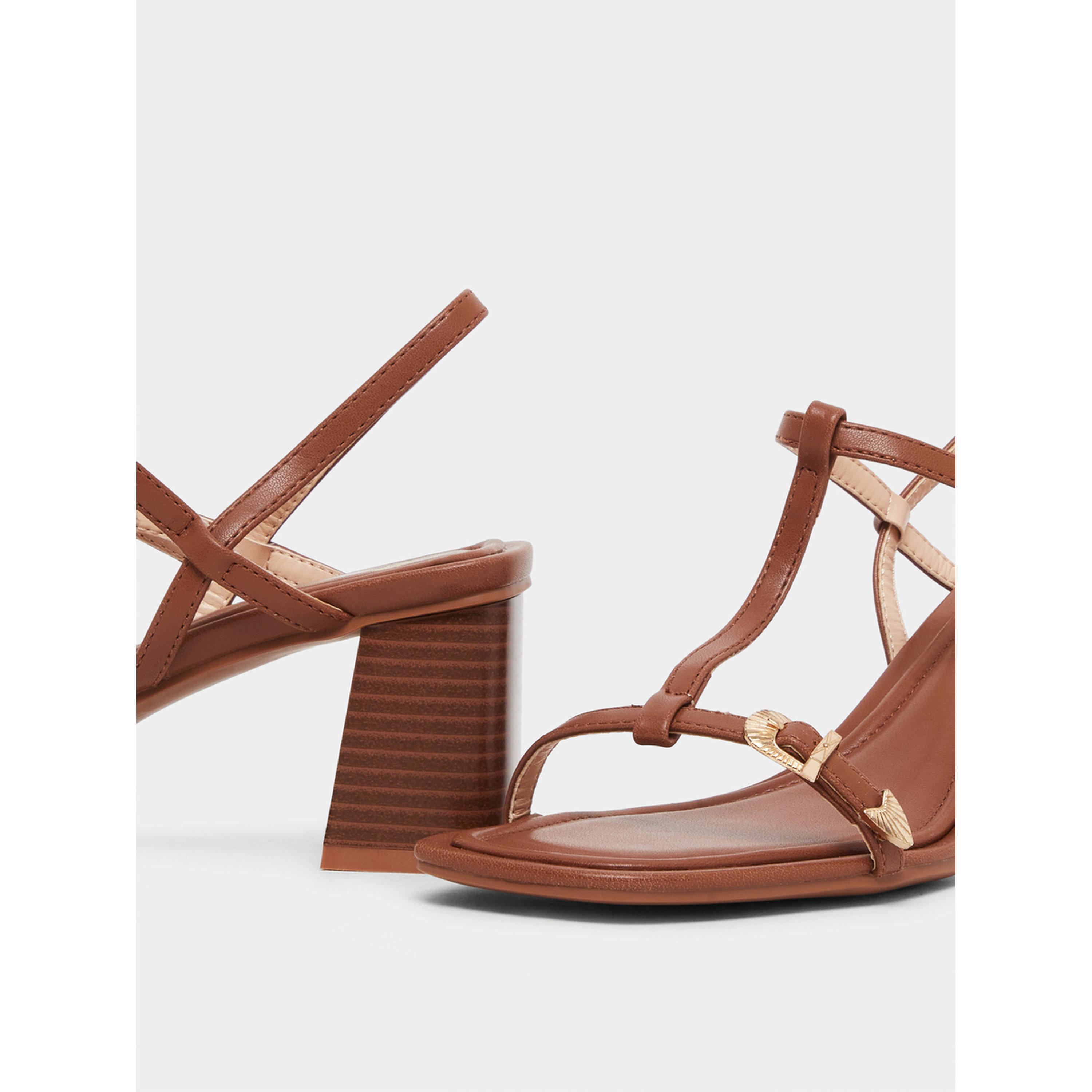 صندل نسائي بكعب سميك وتفاصيل إبزيم-women-shoes-sandals-heeled-image-3