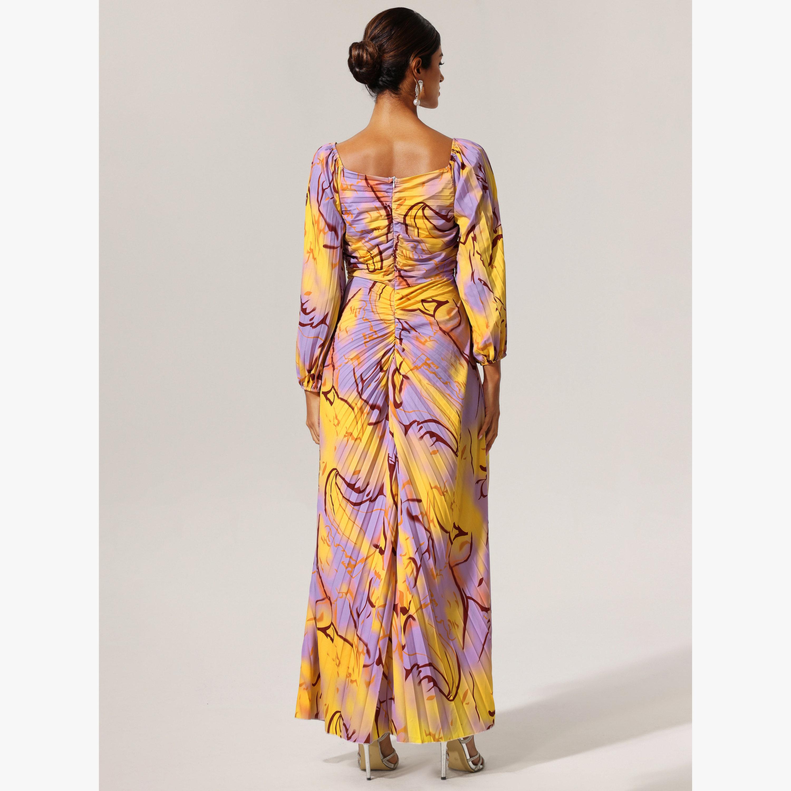 فستان طويل بتفاصيل كسرات وطبعة جرافيك-women-clothing-dresses-image-3