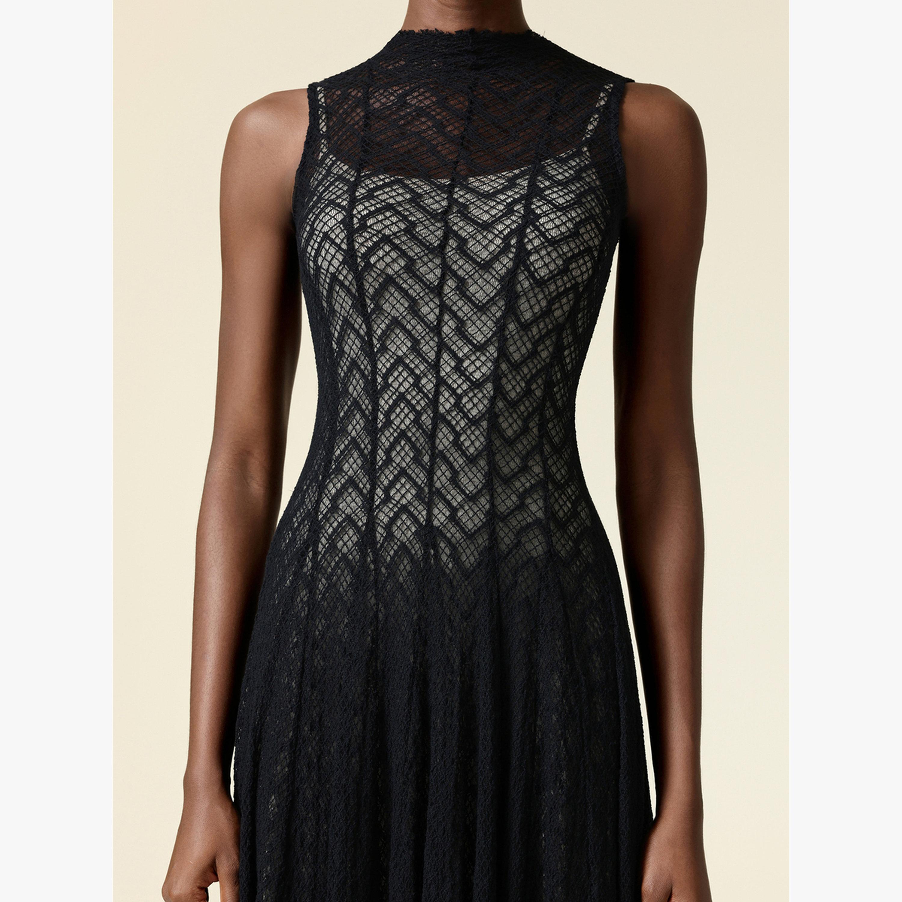 فستان طويل بتفاصيل دانتيل بلا أكمام-women-clothing-dresses-image-6