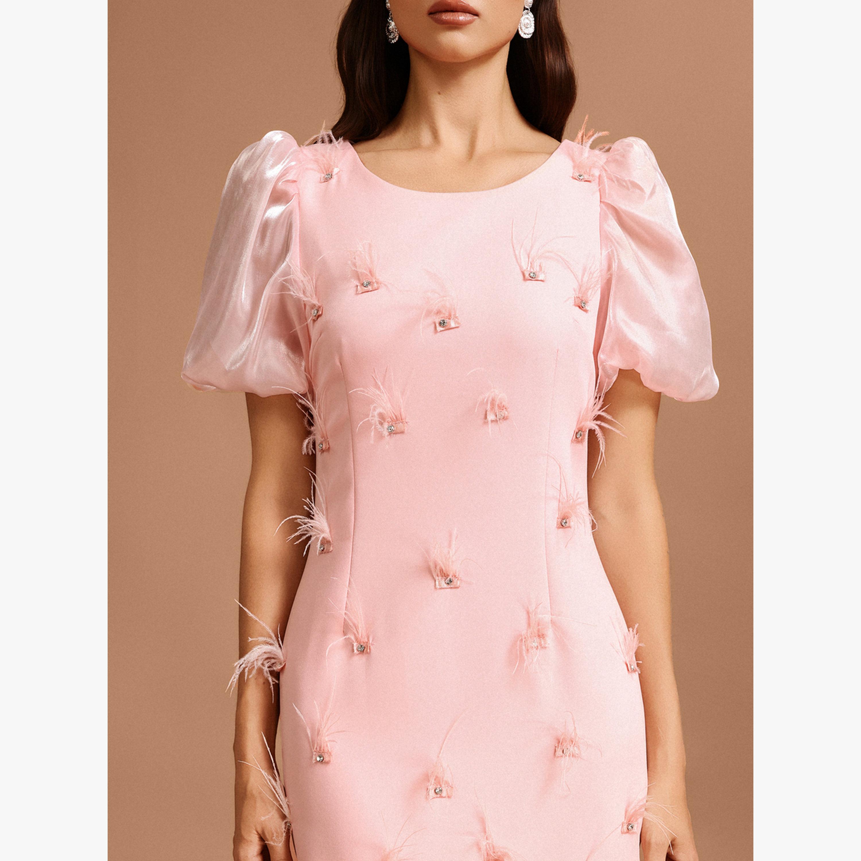 فستان ميدي وردي بأكمام منفوخة وتفاصيل ريش-women-clothing-dresses-image-4