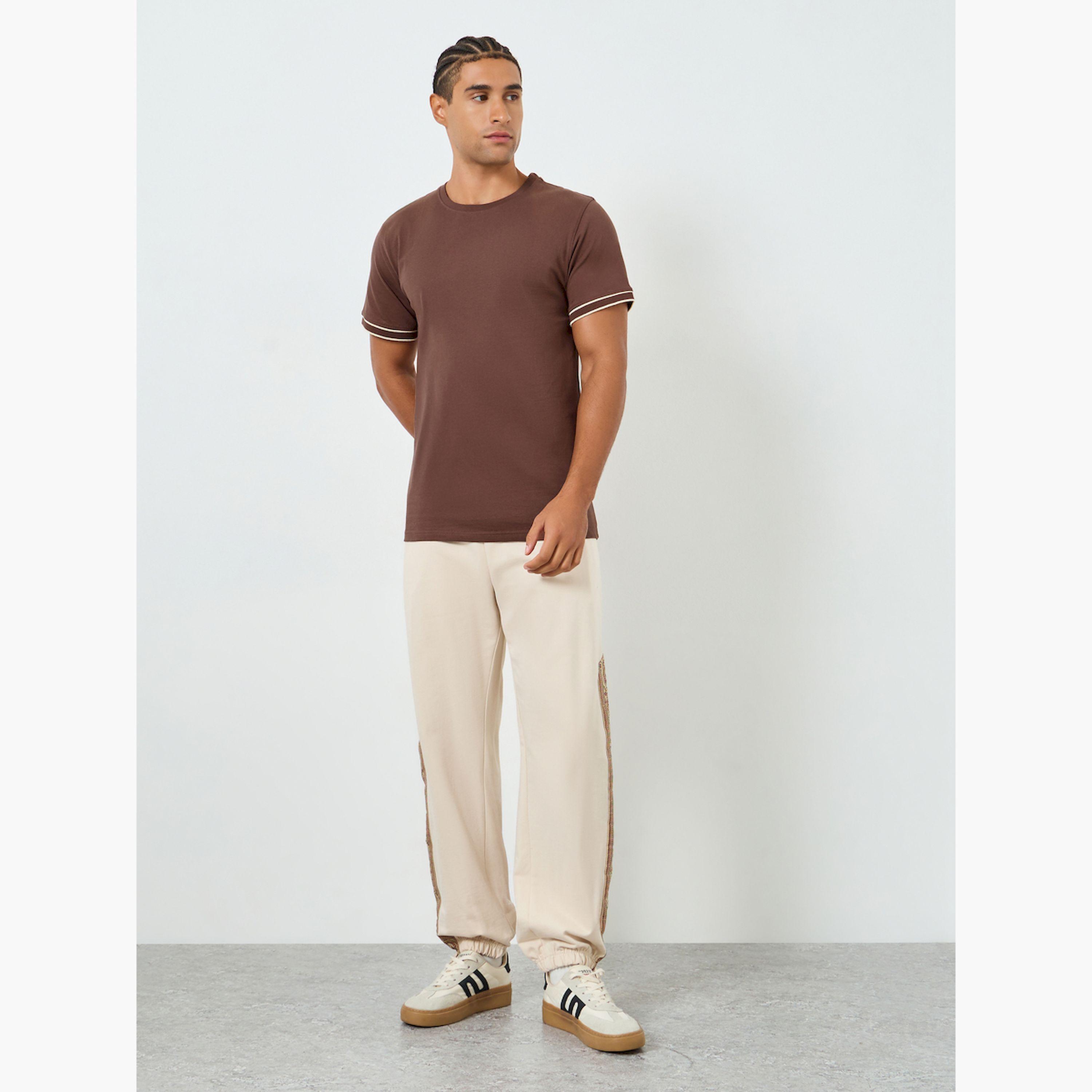 Styli Men Brown Crew Neck T-Shirt with Tipped Sleeves-men-clothing-tshirtsandpolos-tshirts-image-2