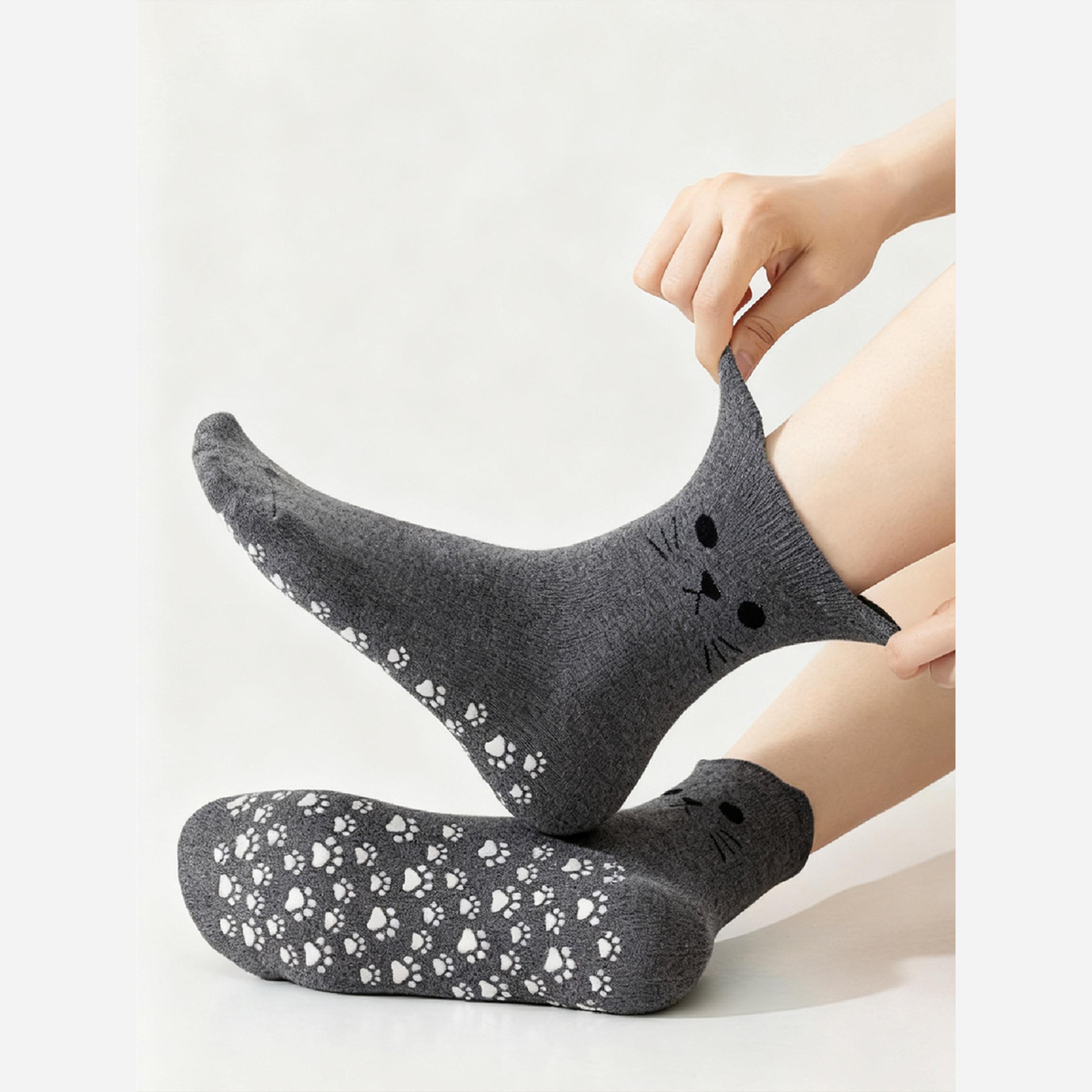 Styli Black Cat Paw Grip Silicon Pads Yoga Socks-sports-gear-gym-image-3