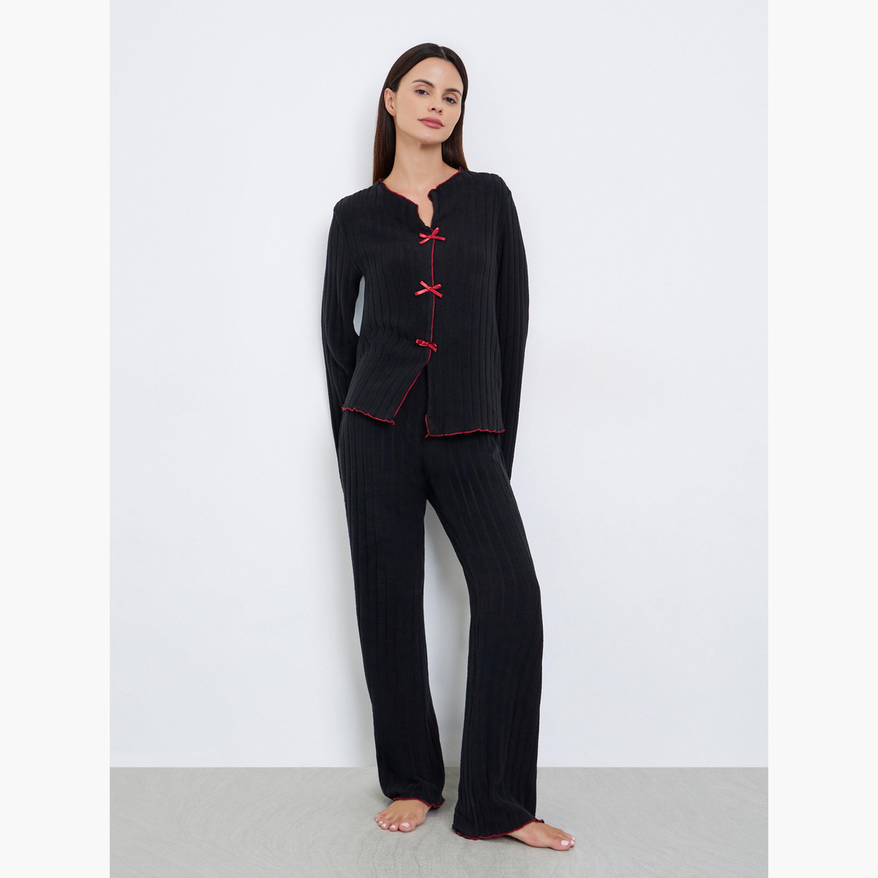 ستايلي - بيجاما بتفاصيل فيونكة مضلعة-women-clothing-nightwear-pyjamas-longsets-image-1