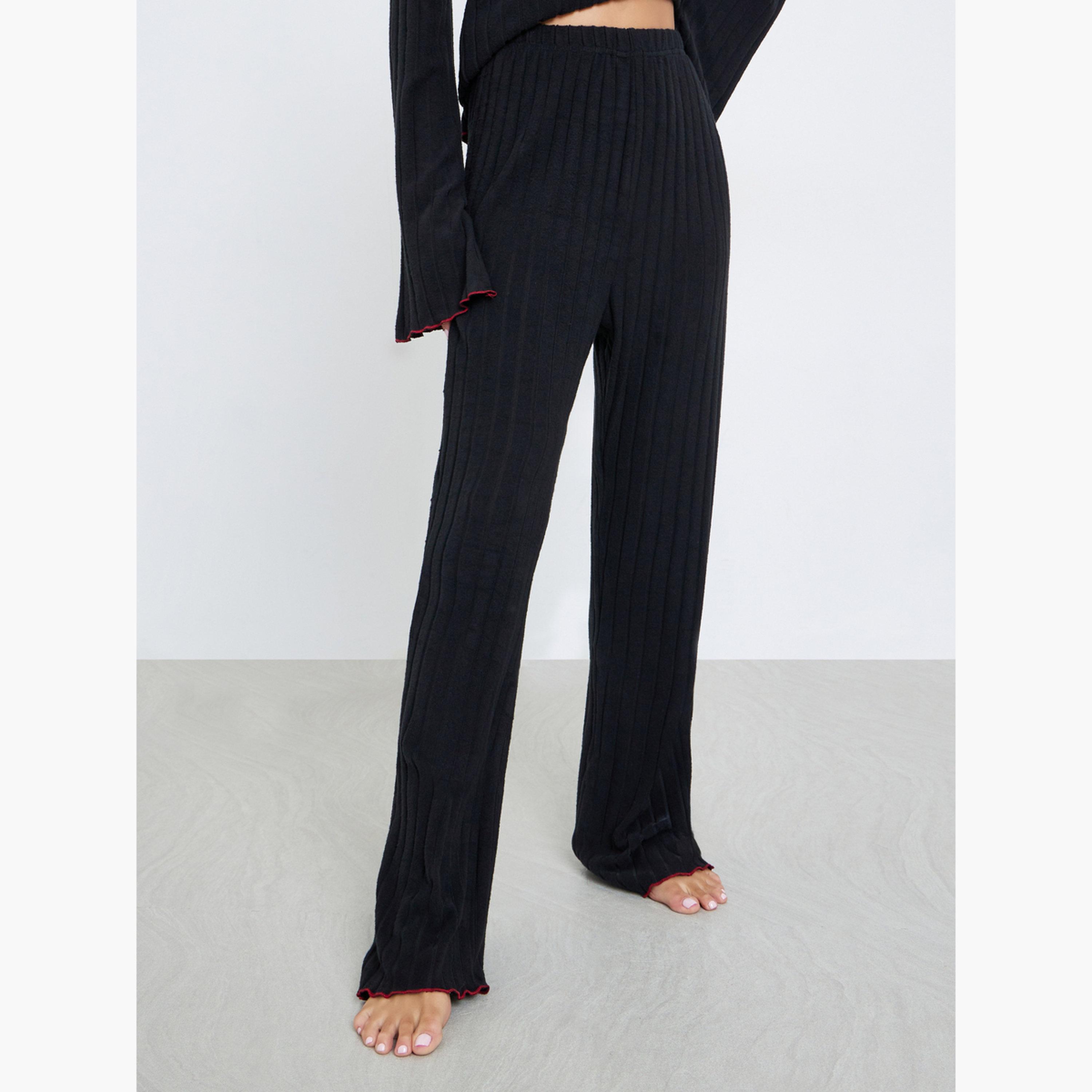 ستايلي - بيجاما بتفاصيل فيونكة مضلعة-women-clothing-nightwear-pyjamas-longsets-image-4