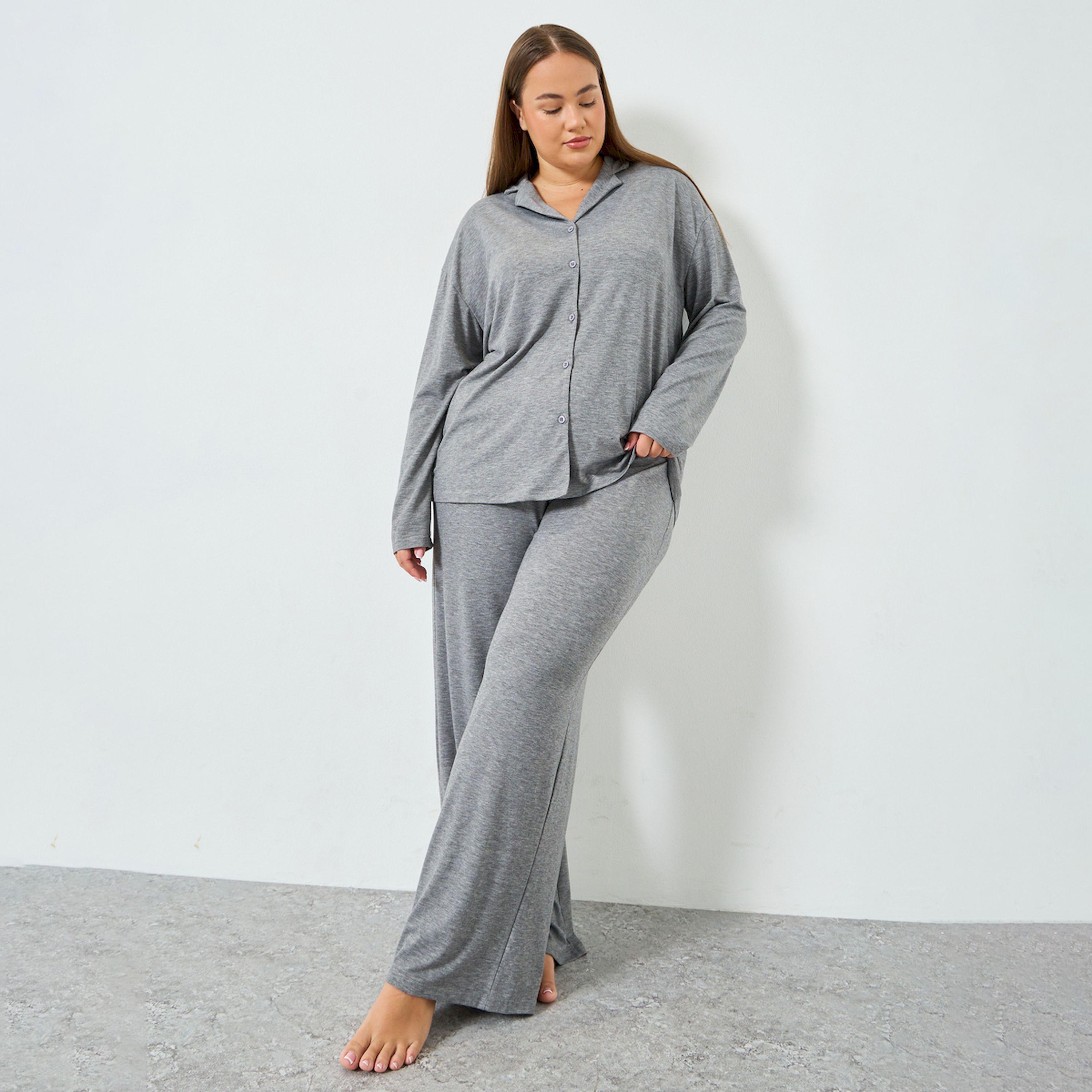 طقم بيجاما مقاس كبير قميص وبنطال واسع-women-clothing-nightwear-pyjamas-longsets-image-1