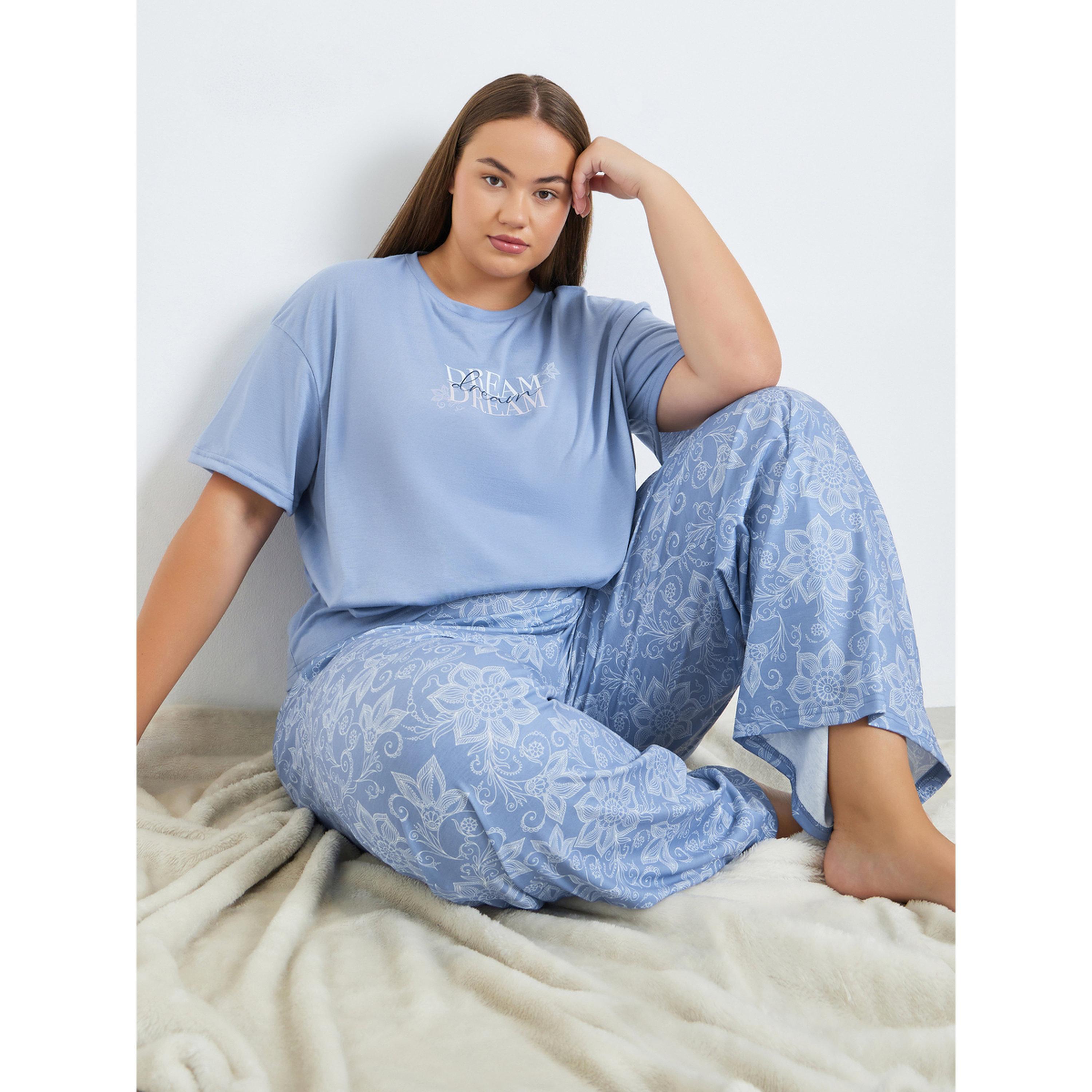 Styli Plus Size Blue Floral T-Shirt and Pyjama Set-women-clothing-nightwear-pyjamas-longsets-image-2