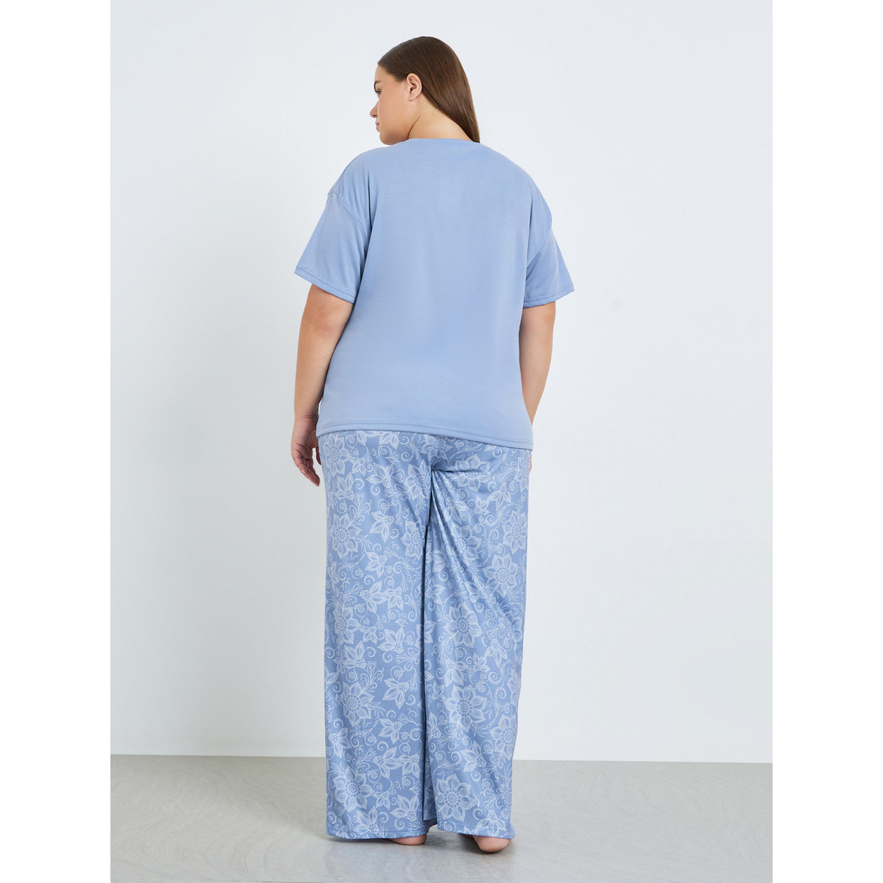 Styli Plus Size Blue Floral T-Shirt and Pyjama Set-women-clothing-nightwear-pyjamas-longsets-image-4