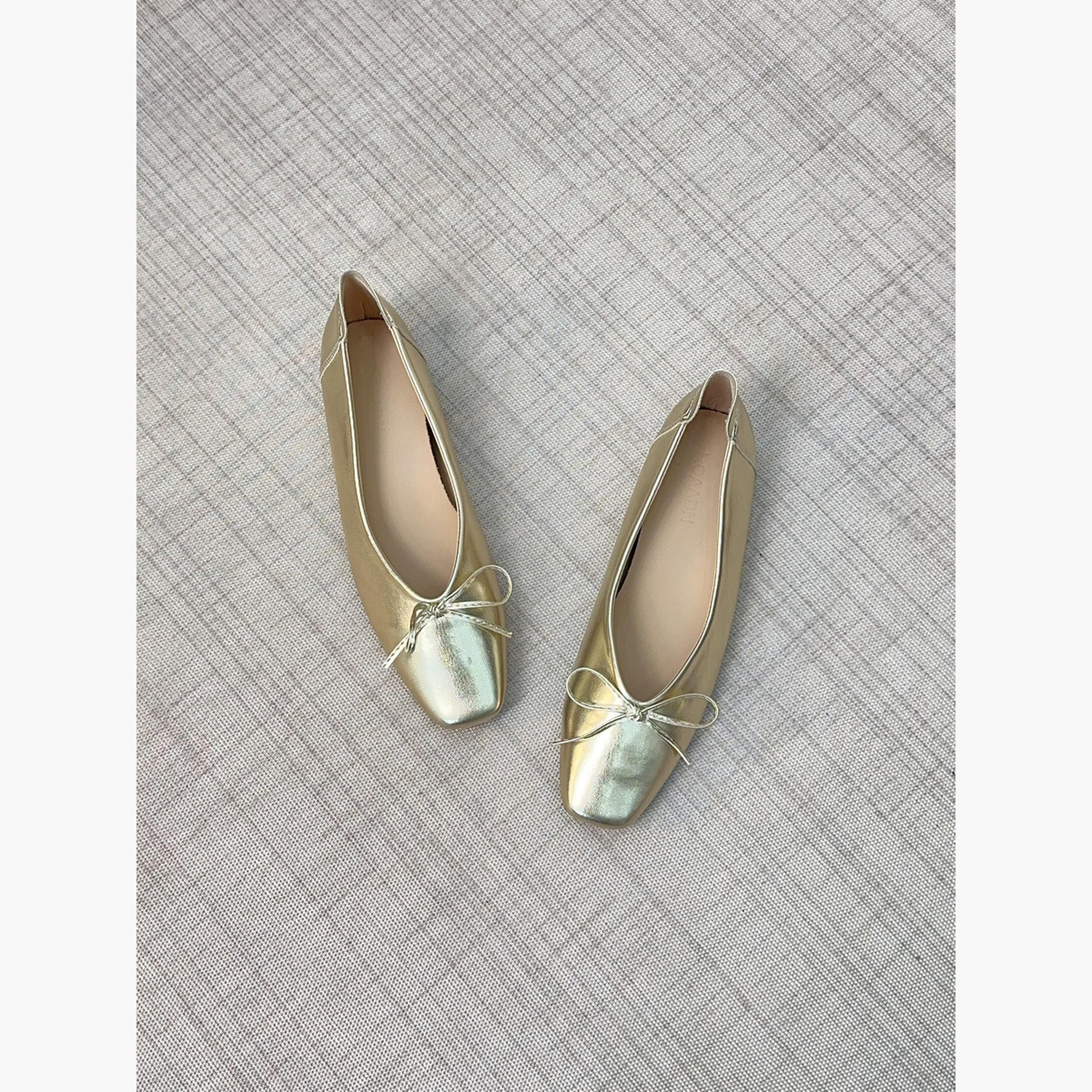 حذاء فلات ذهبي مزينة بفيونكة-women-shoes-ballerinas-image-2