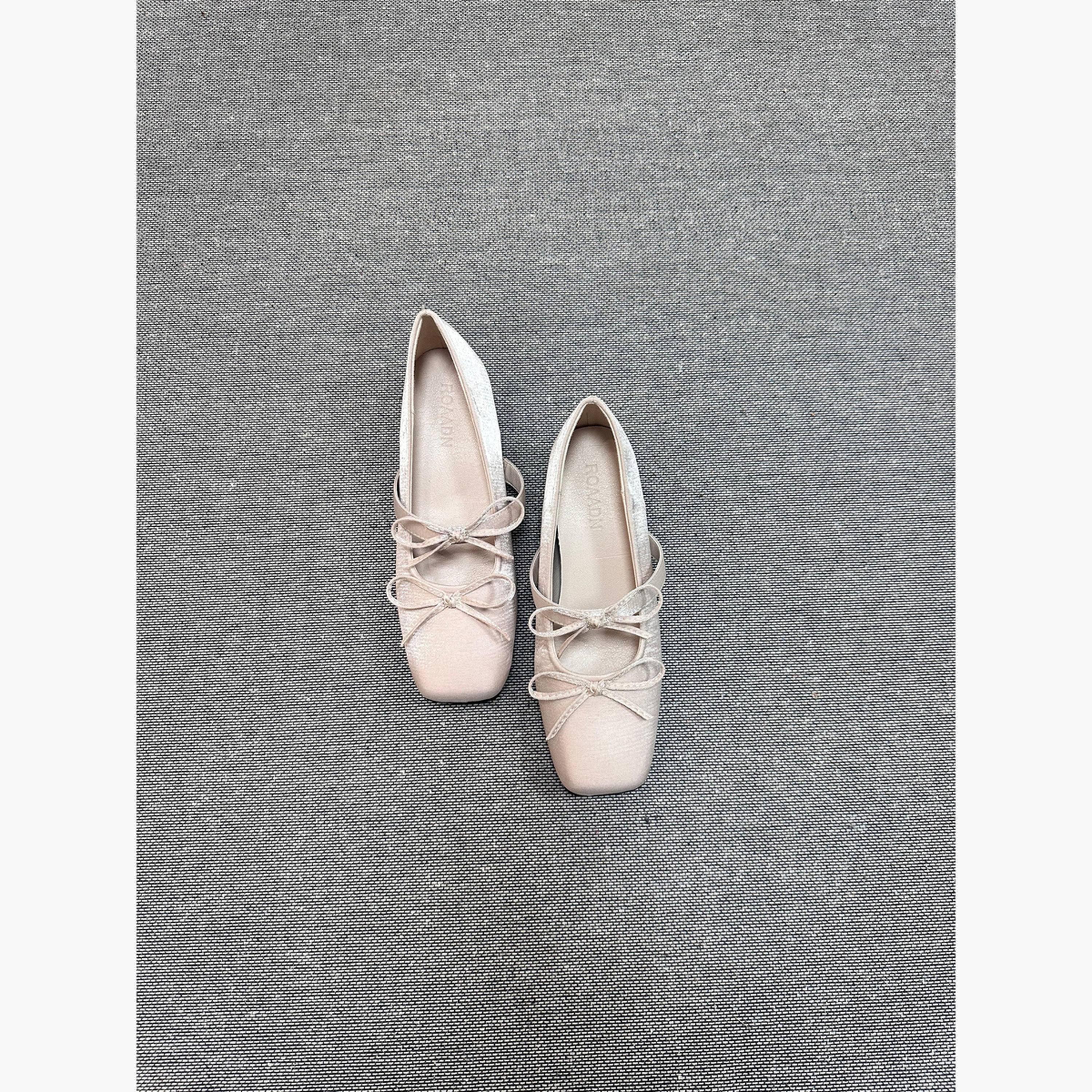 حذاء فلات بمقدمة مربعة وتفاصيل فيونكة-women-shoes-ballerinas-image-3