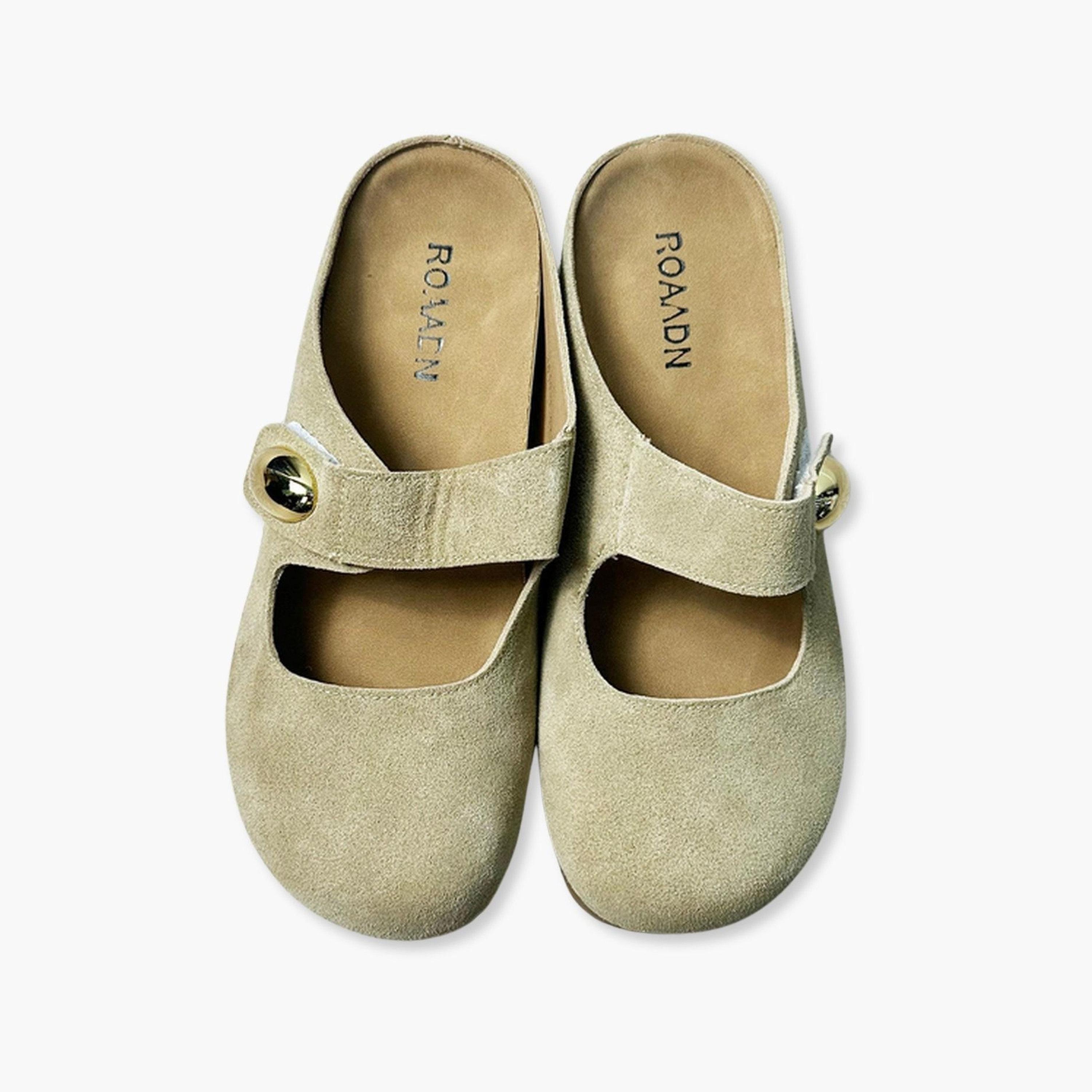 شبشب من الشمواه بتفاصيل إبزيم-women-shoes-flats-mules-image-1