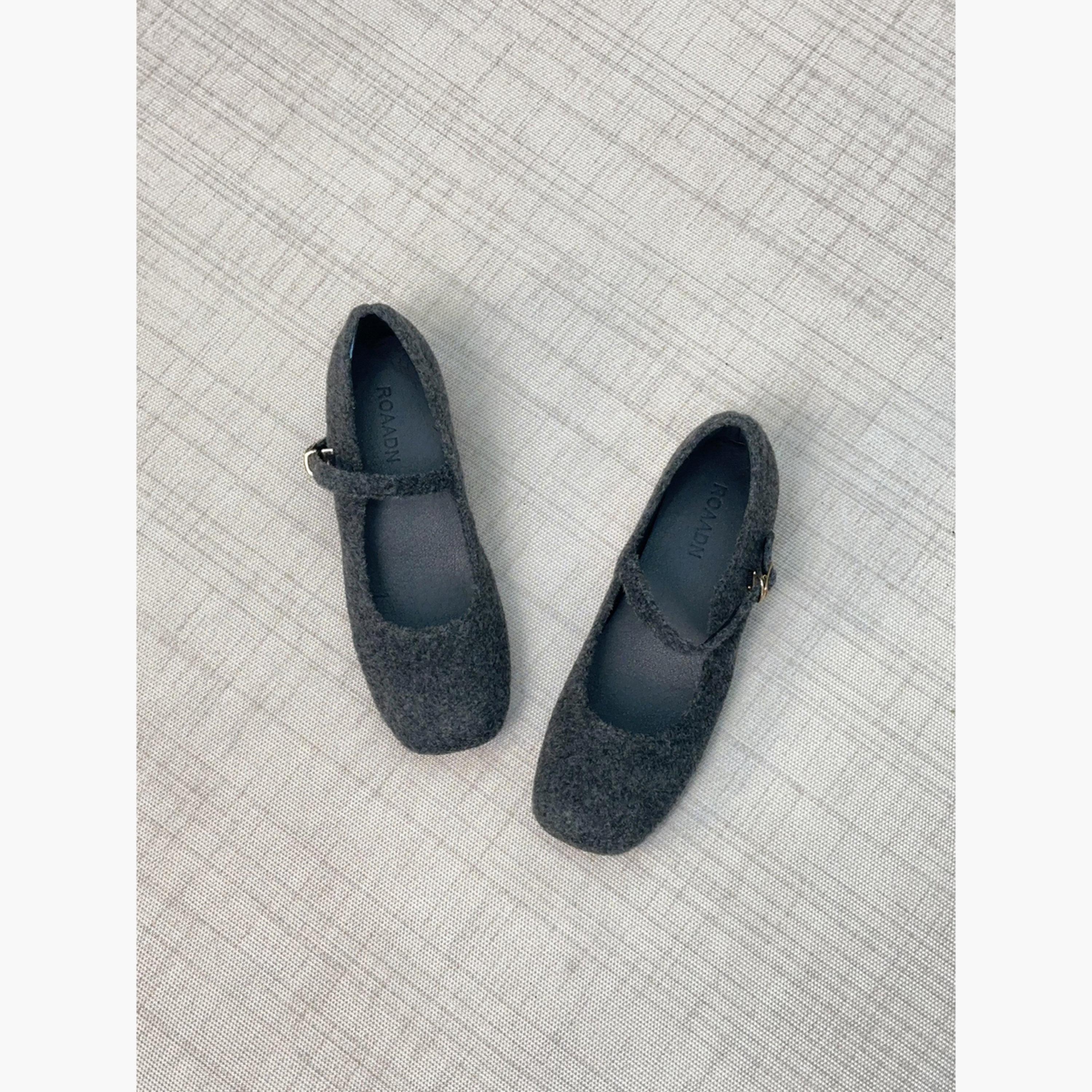 حذاء ماري جين فلات-women-shoes-sandals-flats-image-3