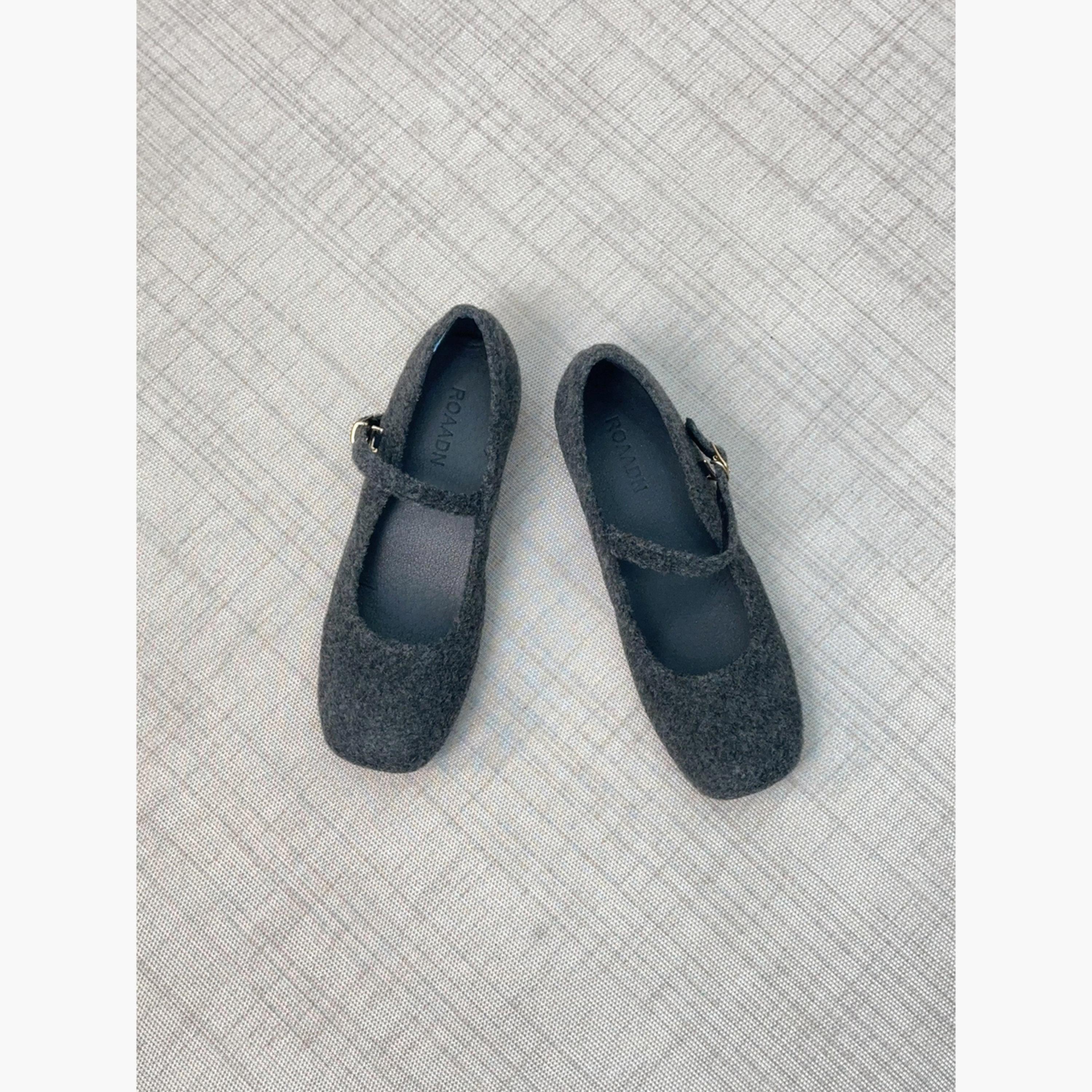 حذاء ماري جين فلات-women-shoes-sandals-flats-image-4