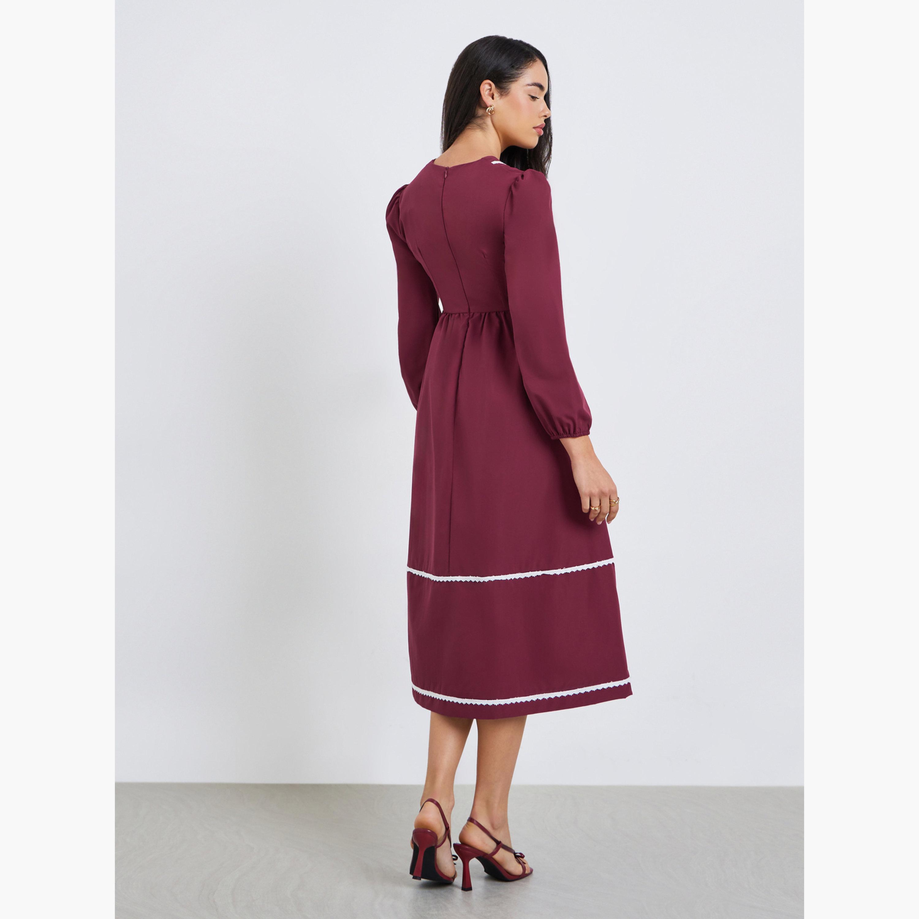 فستان ميدي بحافة واسعة بأكمام طويلة ومُطرّز-women-clothing-dresses-image-4