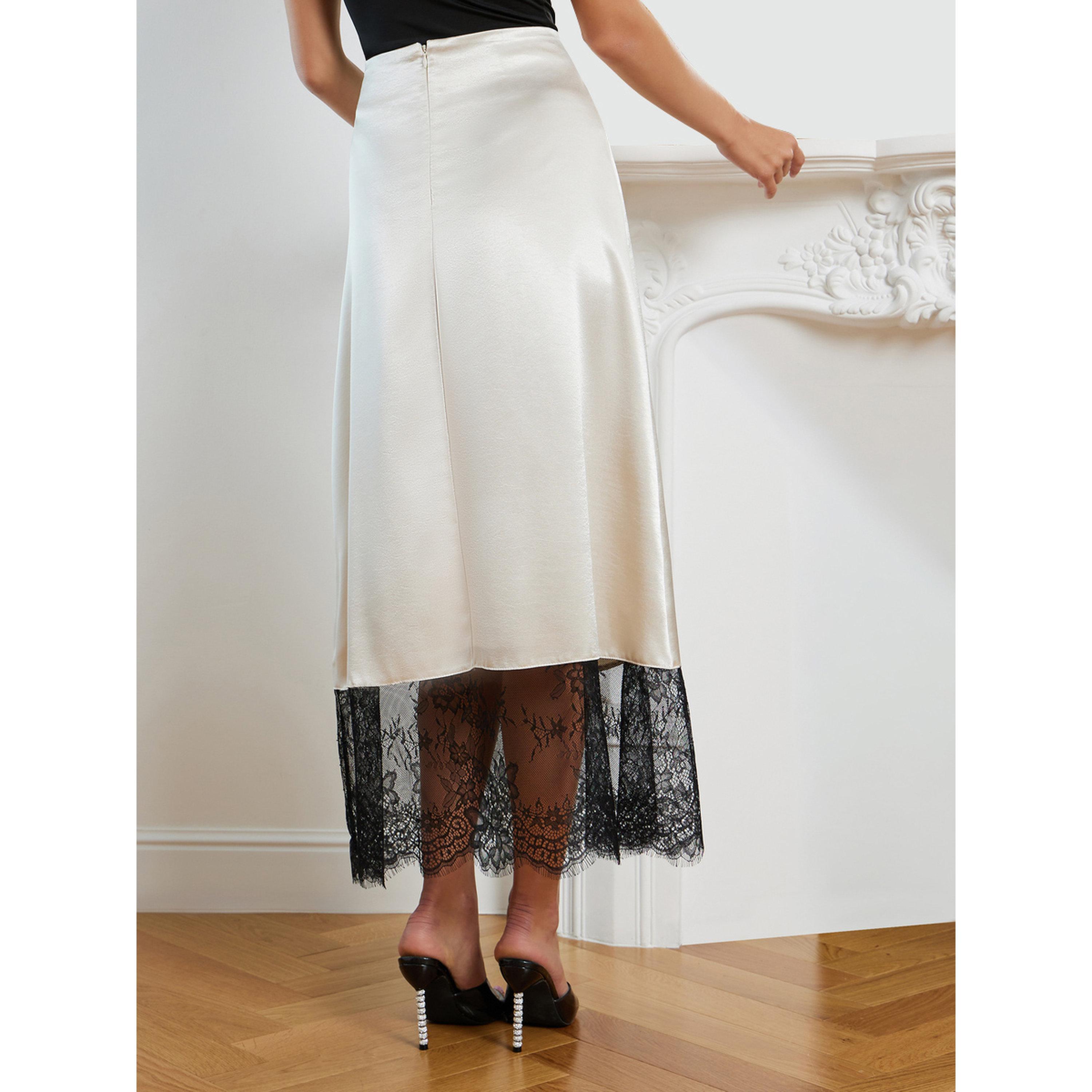 تنورة طويلة بحافة واسعة وتفاصيل دانتيل-women-clothing-bottoms-skirts-image-5