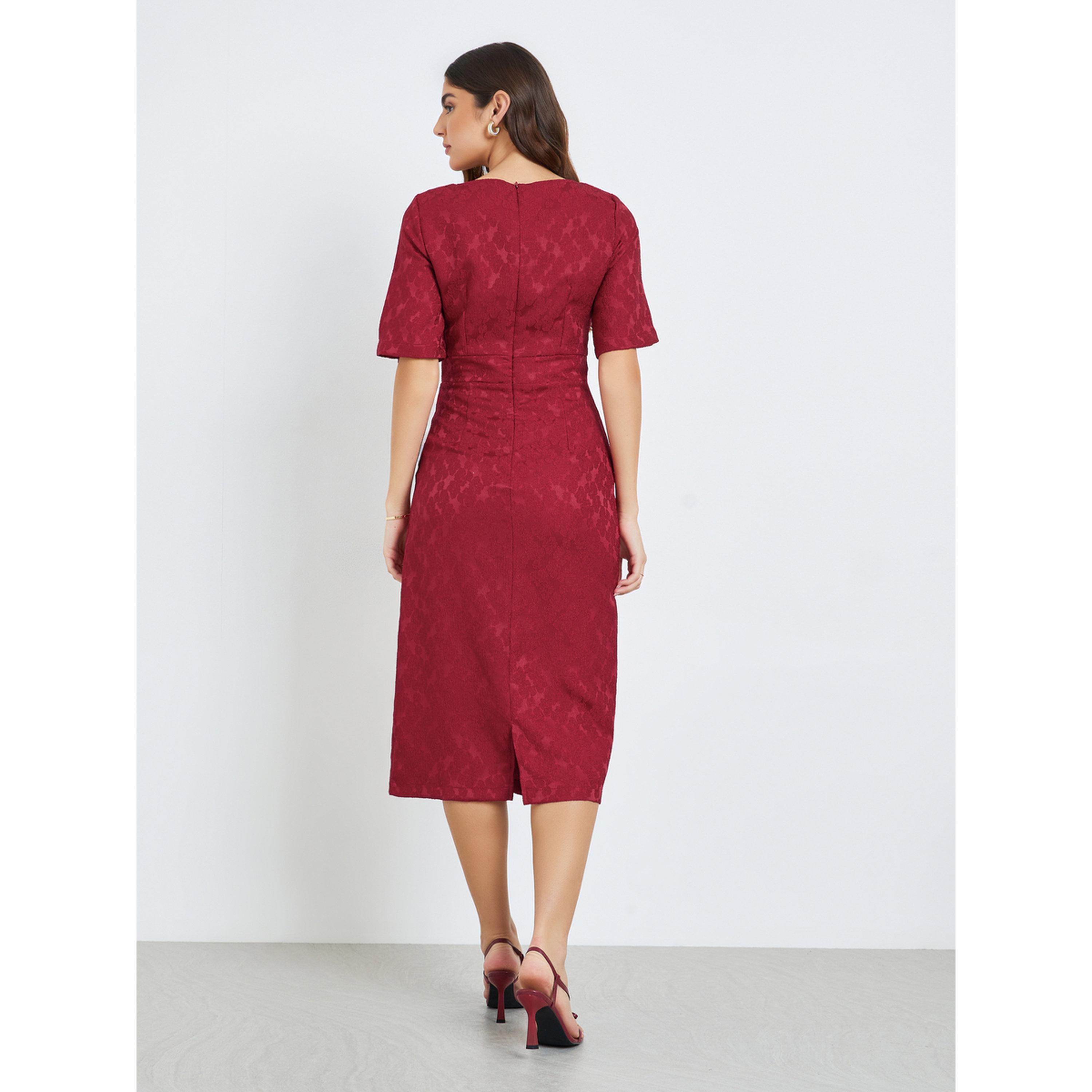 Styli Women Maroon Short Sleeves Sheath Midi Dress-women-clothing-dresses-image-3
