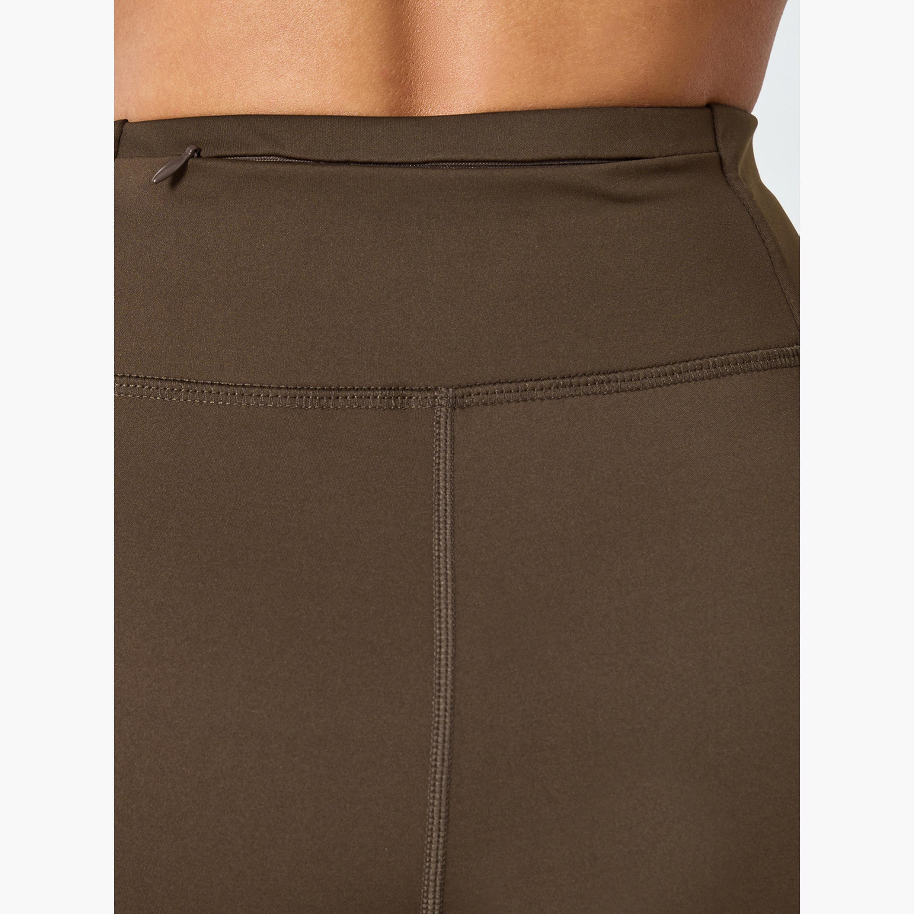 ليقنز بأجزاء شبكية عند الخصر من الخلف وتفاصيل بارزة الملمس-women-clothing-bottoms-leggings-image-4