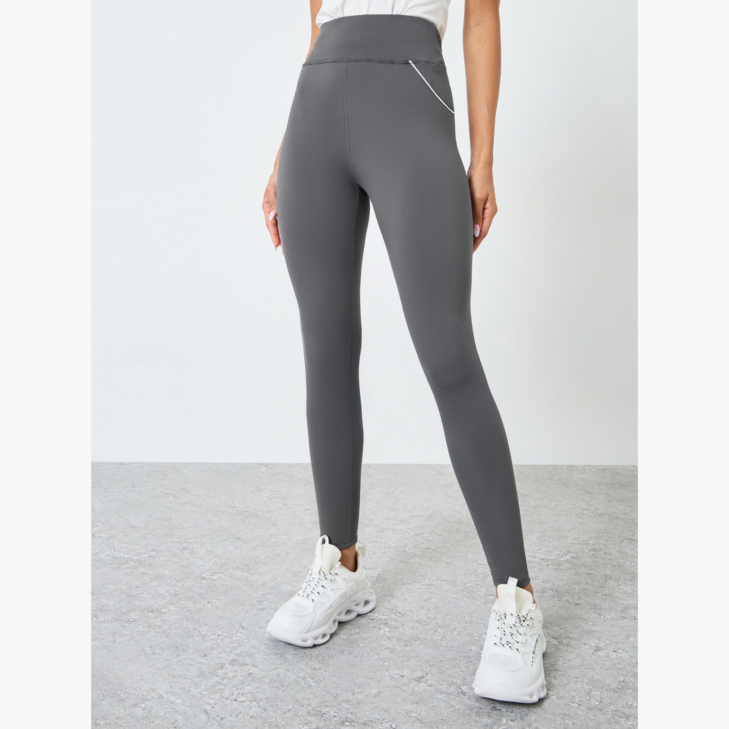 ليقنز بخطوط عاكسة ومنحنية جانبية-sports-women-clothing-joggersandtrackpants-image-1
