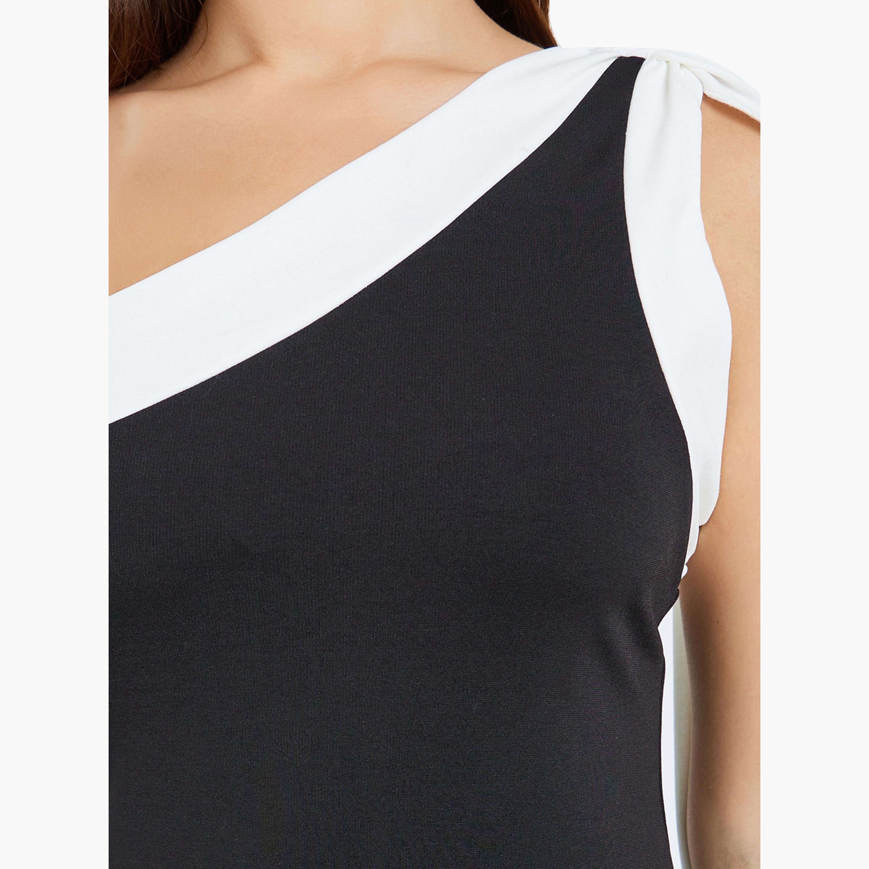 Styli Women Black Cape Detail Mermaid Maxi Dress-women-clothing-dresses-image-5