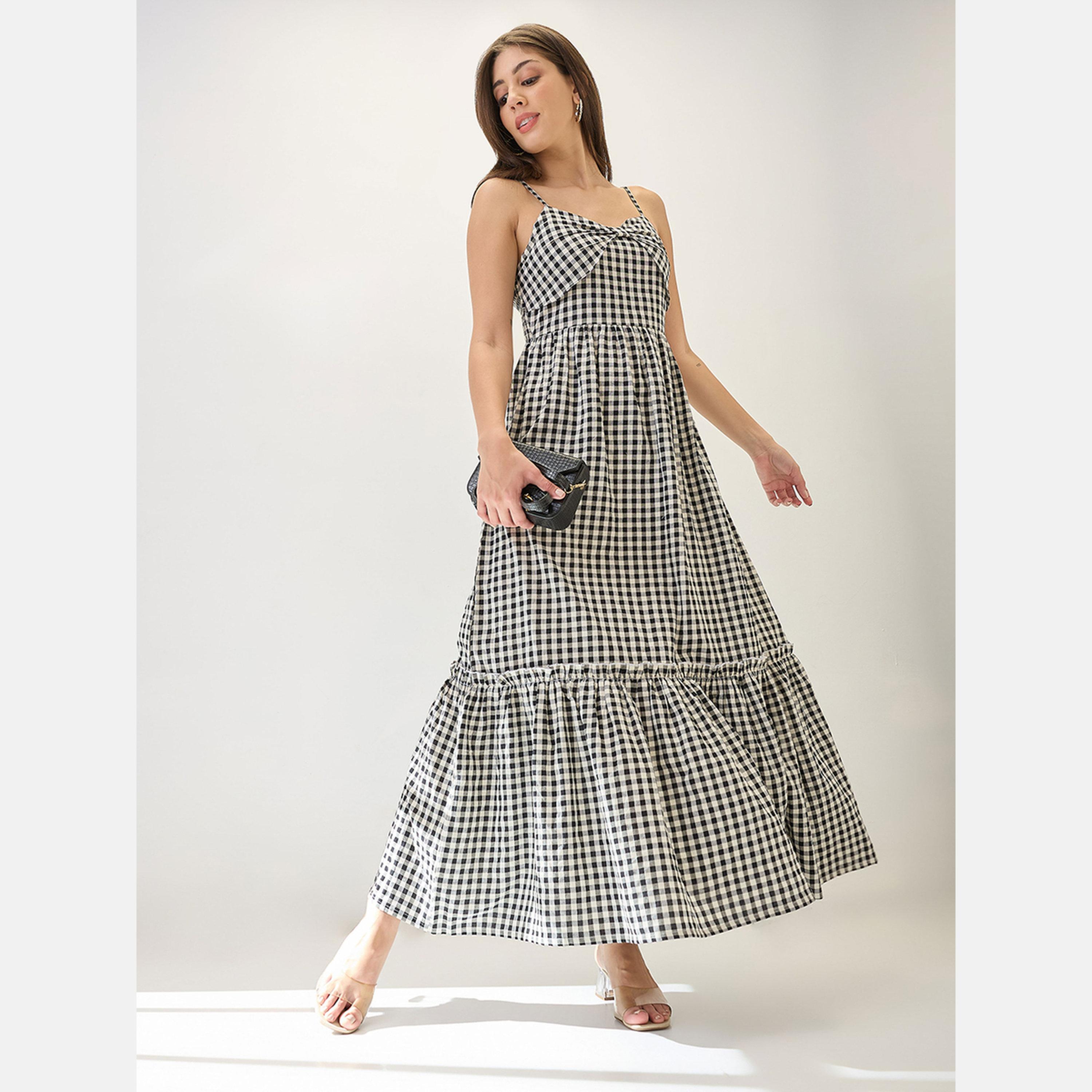 غلوبوص × ستايلي - فستان ماكسي متعدد الطبقات بطبعة مربعات-women-clothing-dresses-image-1