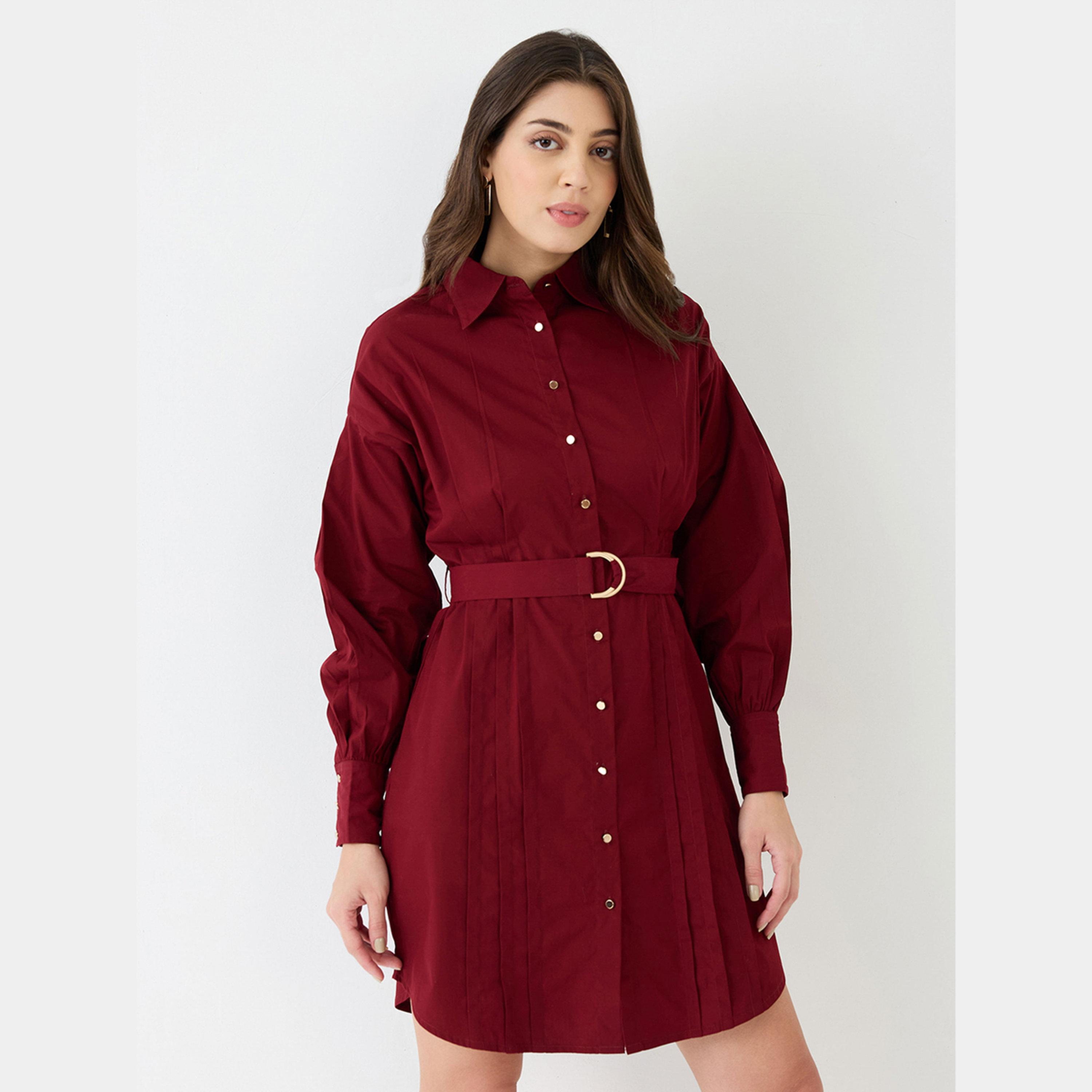 غلوبوص × ستايلي - فستان قصير نسائي لون مارون  بأكمام طويلة وياقة وأزرار مع حزام-women-clothing-dresses-image-1