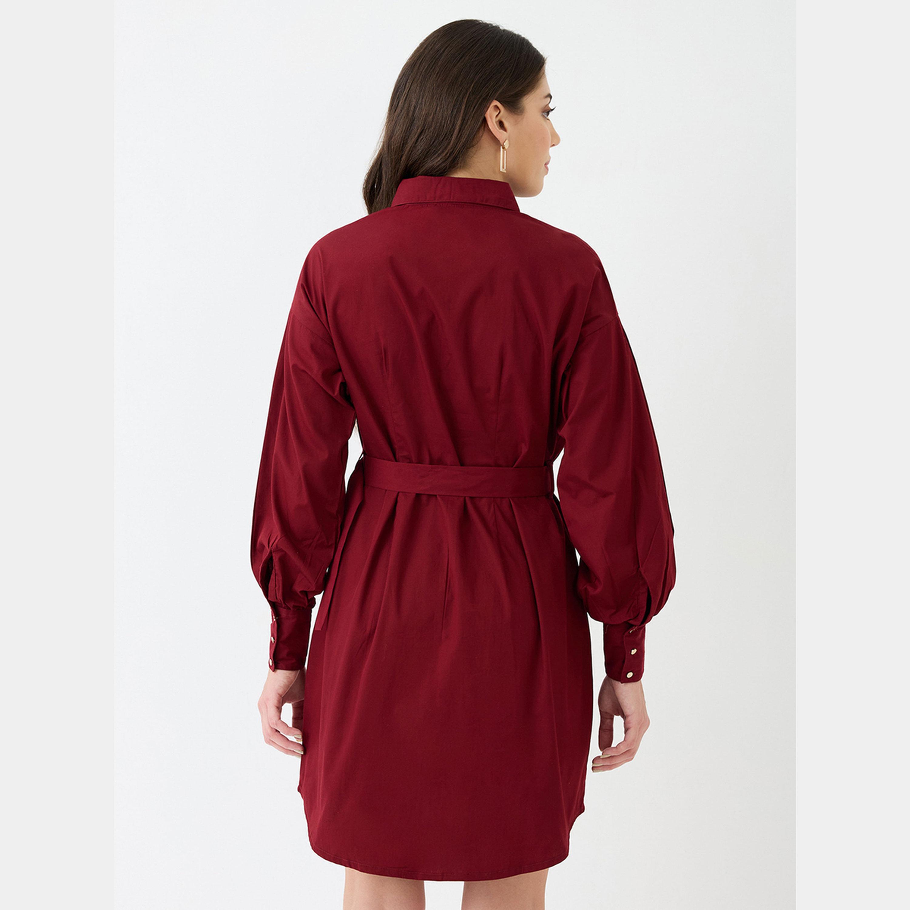 غلوبوص × ستايلي - فستان قصير نسائي لون مارون  بأكمام طويلة وياقة وأزرار مع حزام-women-clothing-dresses-image-3