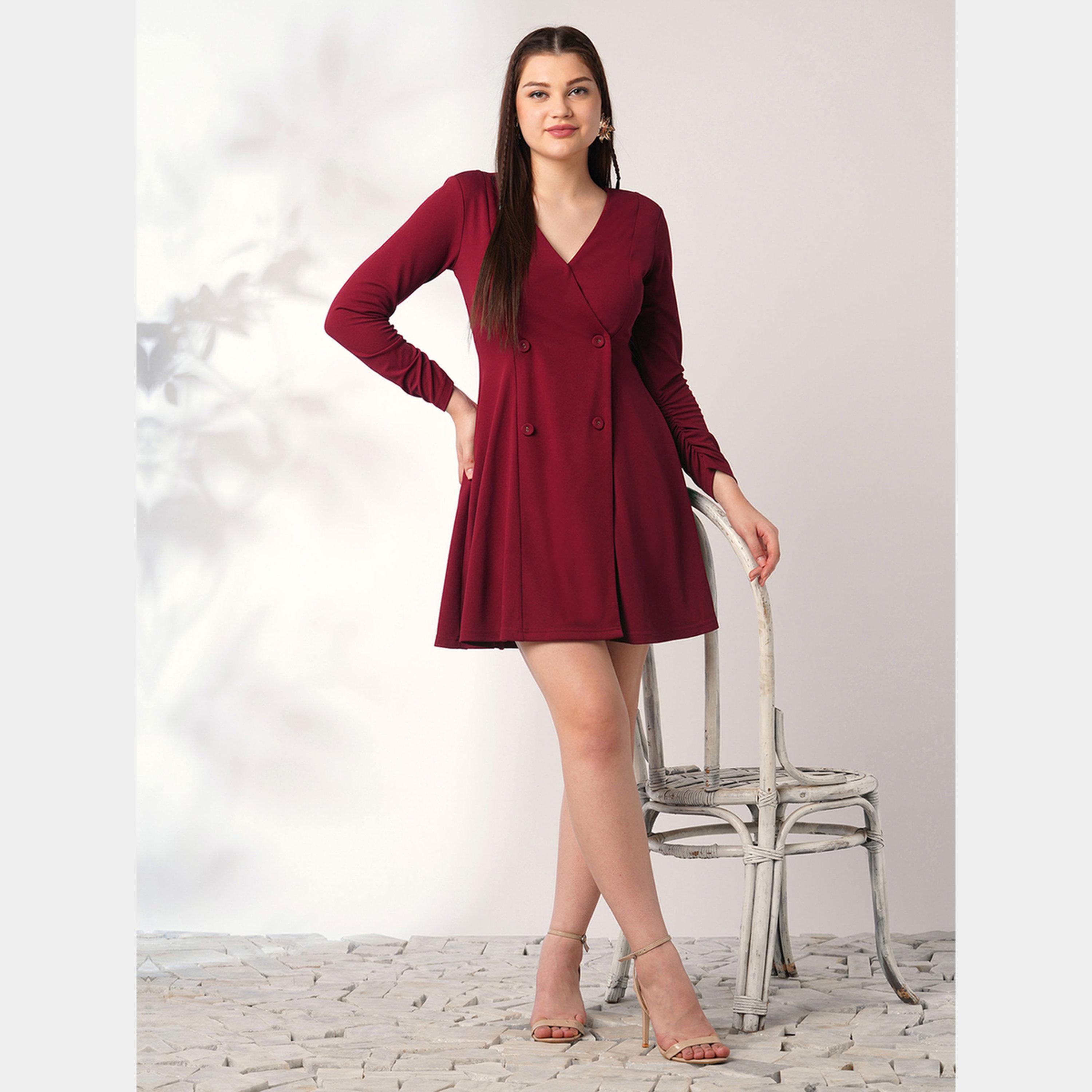 غلوبوص × ستايلي - فستان قصير نسائي  لون مارون  بأكمام طويلة ورقبة ملفوفة وأزرار حرف A-women-clothing-dresses-image-2