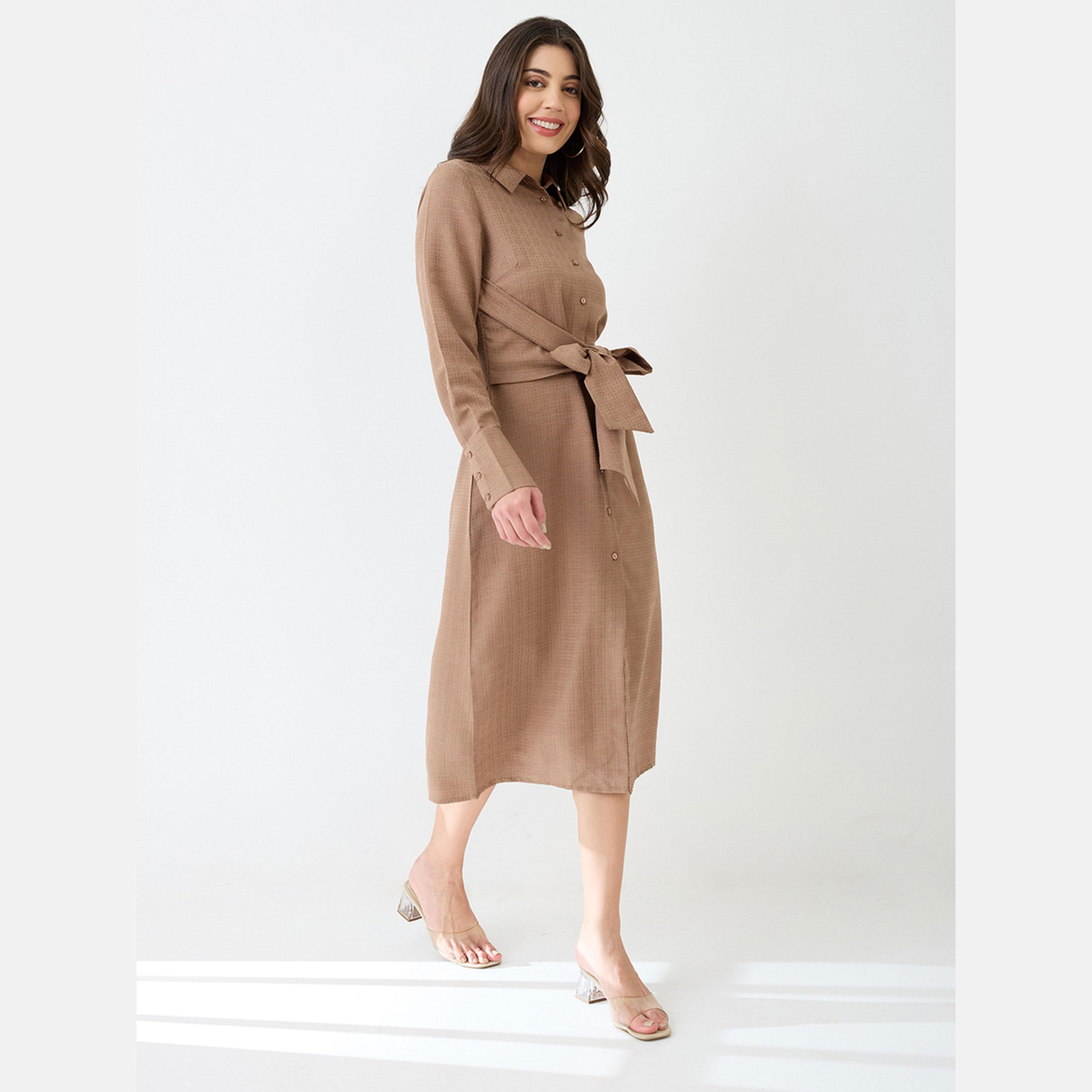 غلوبوص × ستايلي - فستان نسائي بني متوسط ​​الطول بقميص وياقة-women-clothing-dresses-image-2