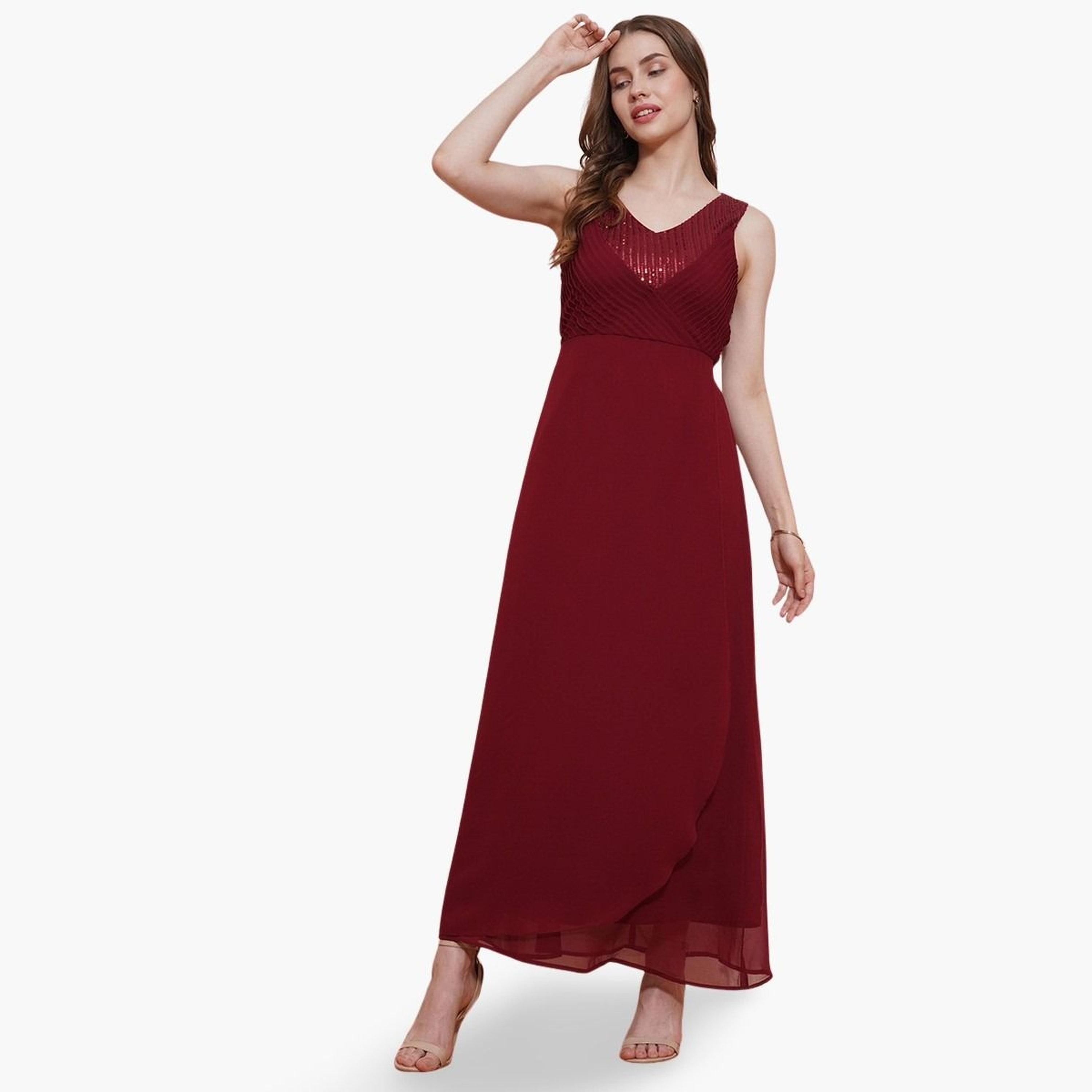 غلوبوص × ستايلي - فستان ماكسي نسائي باللون البرغندي برقبة حرف V ومزين بالترتر-women-clothing-dresses-image-1