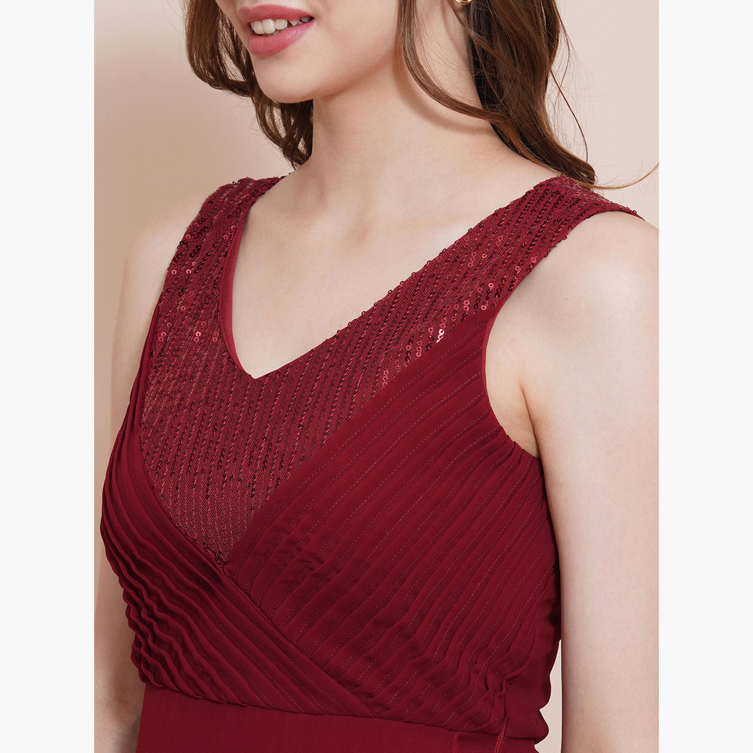 غلوبوص × ستايلي - فستان ماكسي نسائي باللون البرغندي برقبة حرف V ومزين بالترتر-women-clothing-dresses-image-4