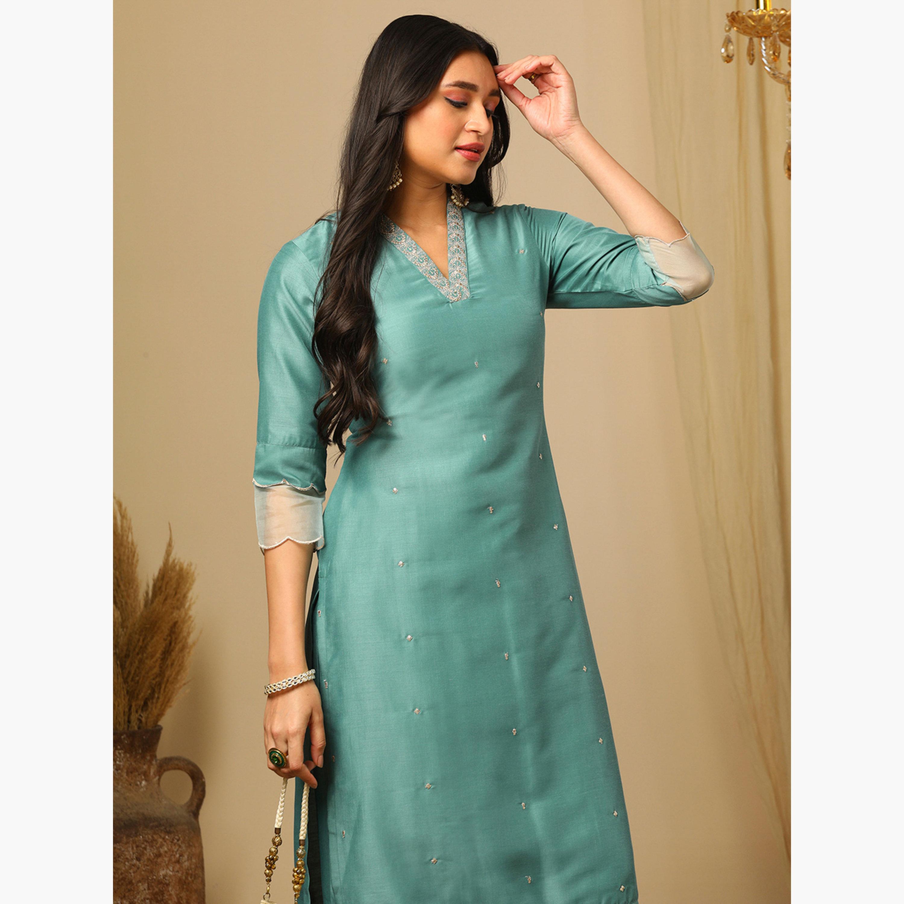 Globus X Styli Green Silver Embroidered V-Neck Kurta and Elasticated Pants Set-women-clothing-ethnicwear-bottoms-pants-image-4