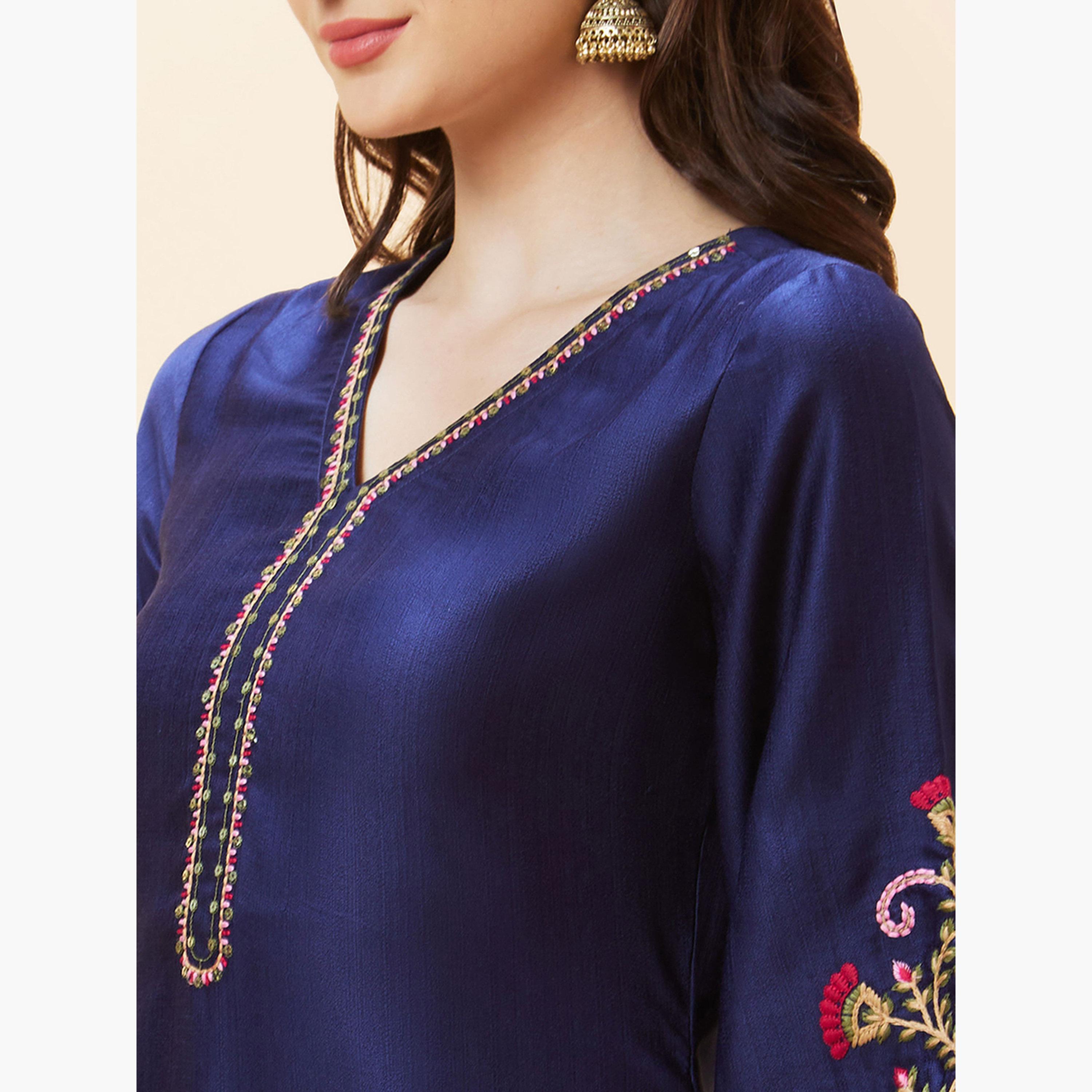 Globus X Styli Embroidered V Neck Flared Sleeves Straight Kurta-women-clothing-ethnicwear-kurtas-image-6