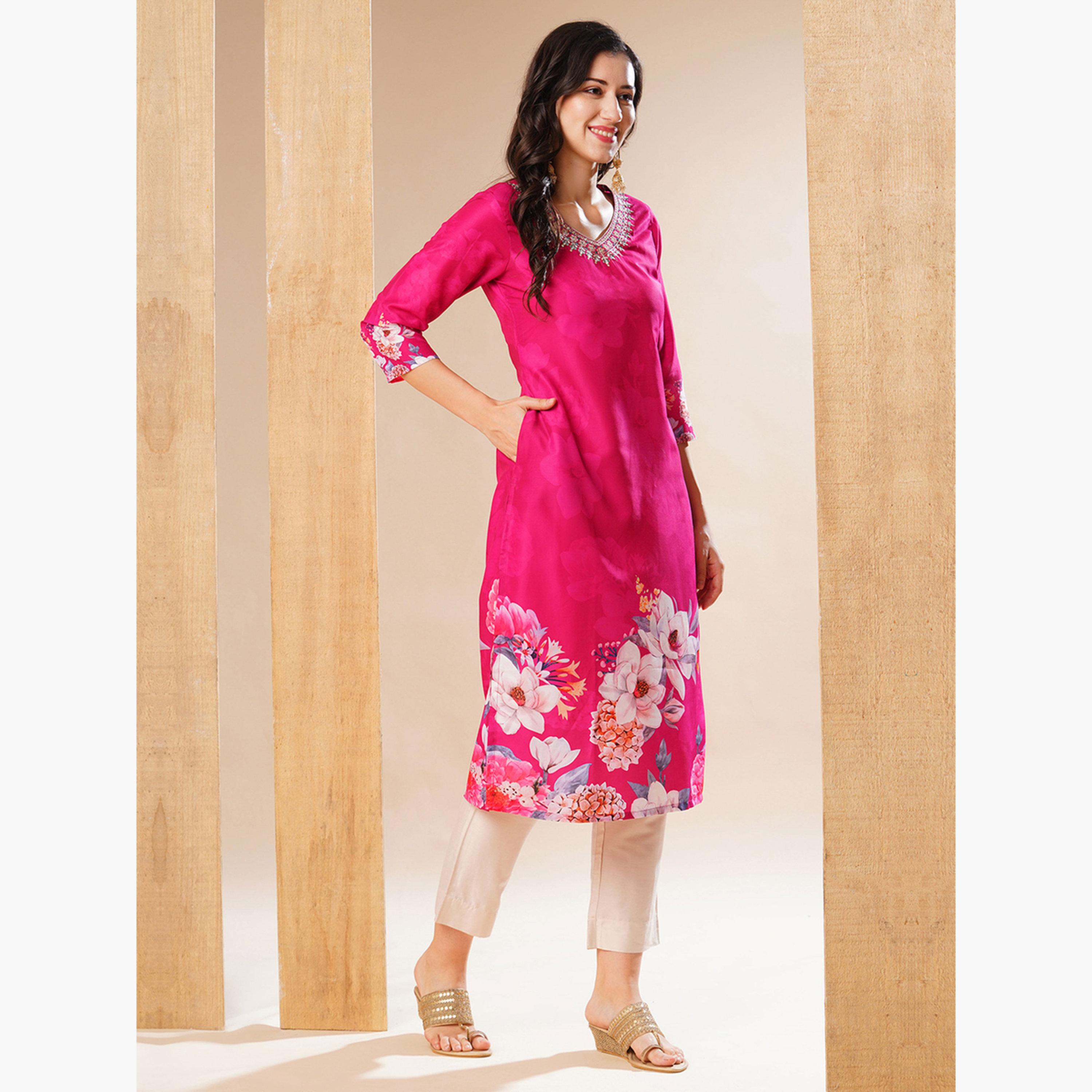 كورتا مستقيمة بطبعة زهور وياقة عميقة-women-clothing-ethnicwear-kurtas-image-2