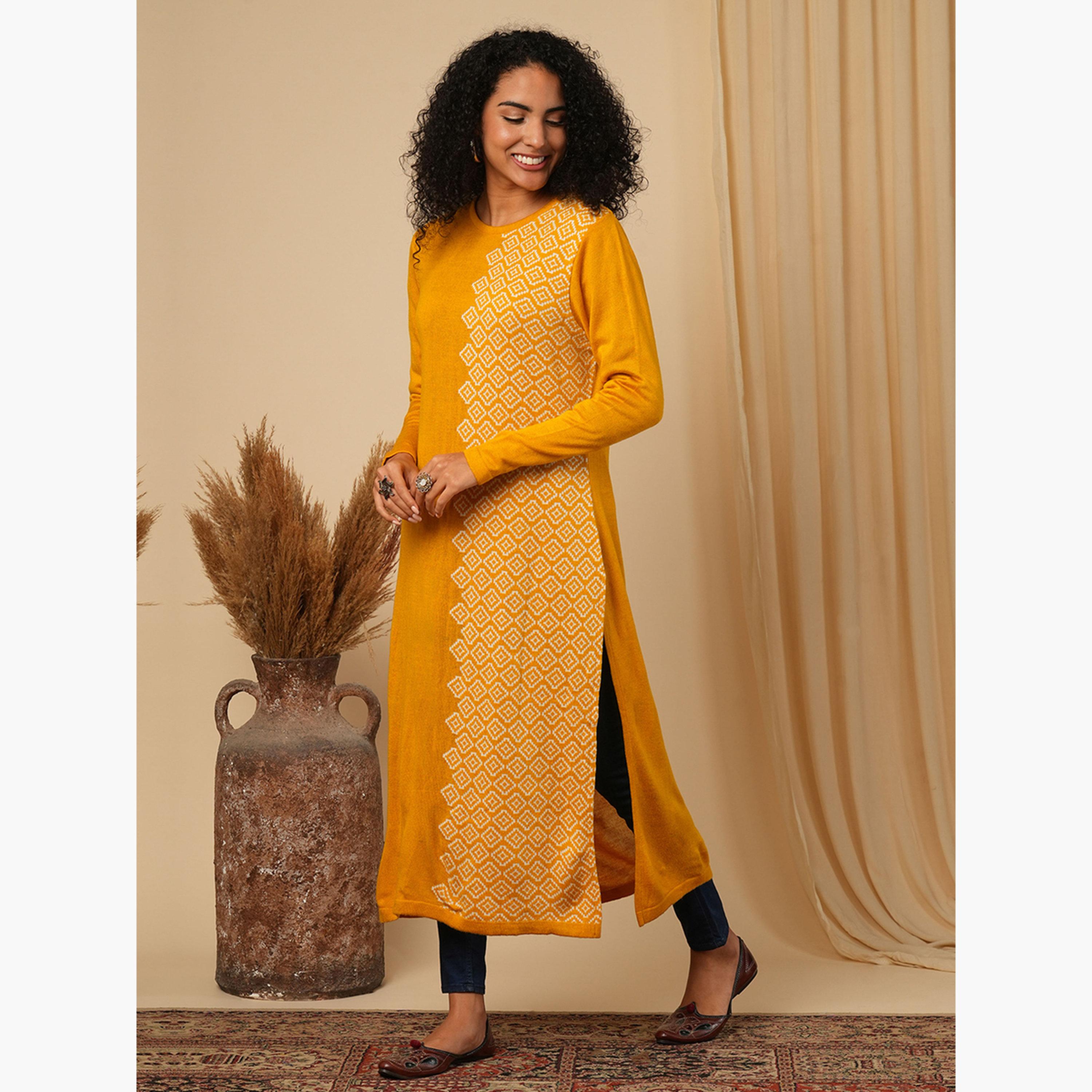 غلوبوص × ستايلي - كورتا (قميص طويل) شتوية فضفاضة محبوكة بطباعة هندسية-women-clothing-ethnicwear-kurtas-image-2