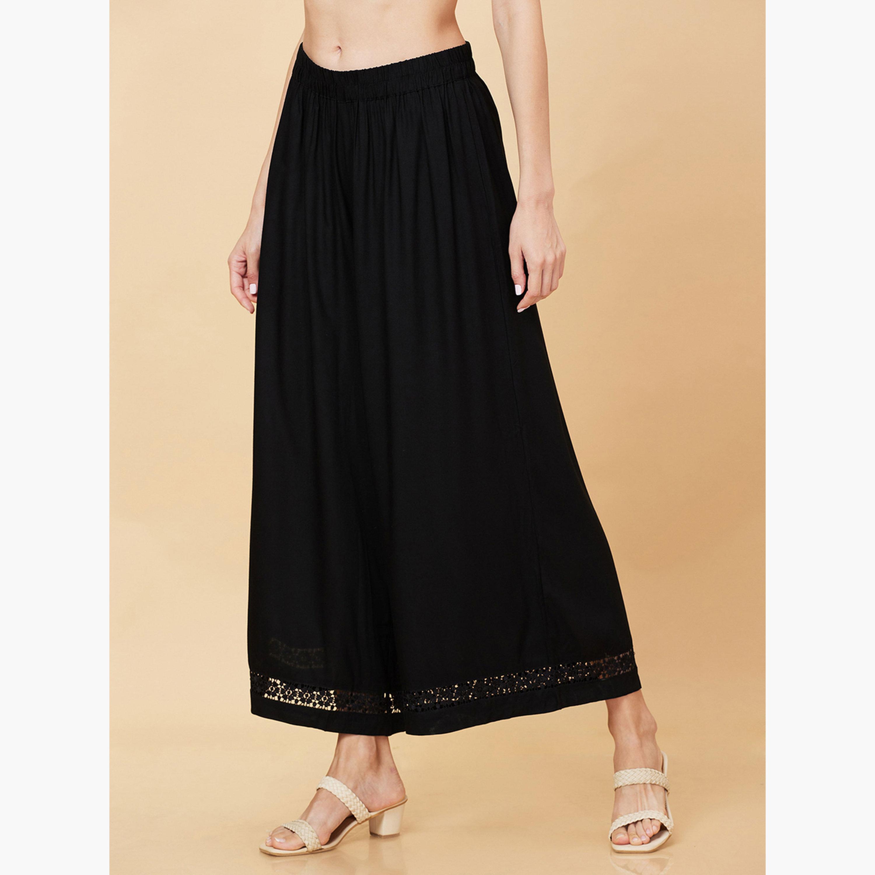 غلوبوص × ستايلي - بنطال بالازو واسع الساق العرقي بتصميم حاشية من الدانتيل الزهري-women-clothing-ethnicwear-bottoms-palazzos-image-4