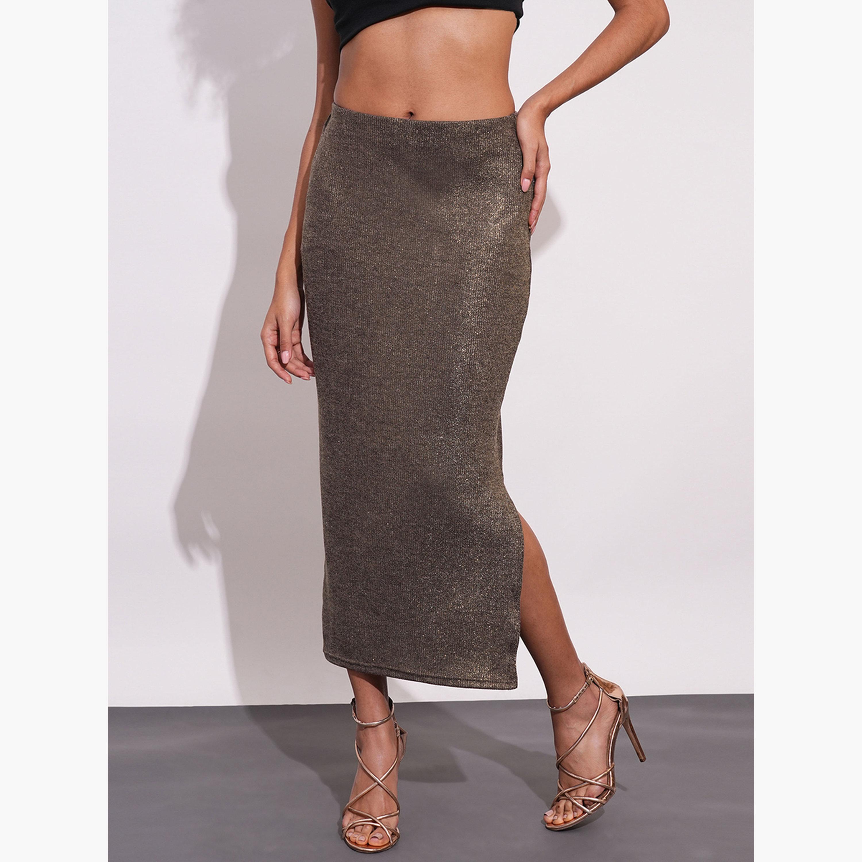 غلوبوص × ستايلي - تنورة ماكسي قلم رصاص قابلة للتمدد بفتحة جانبية باللون الذهبي-women-clothing-bottoms-skirts-image-1