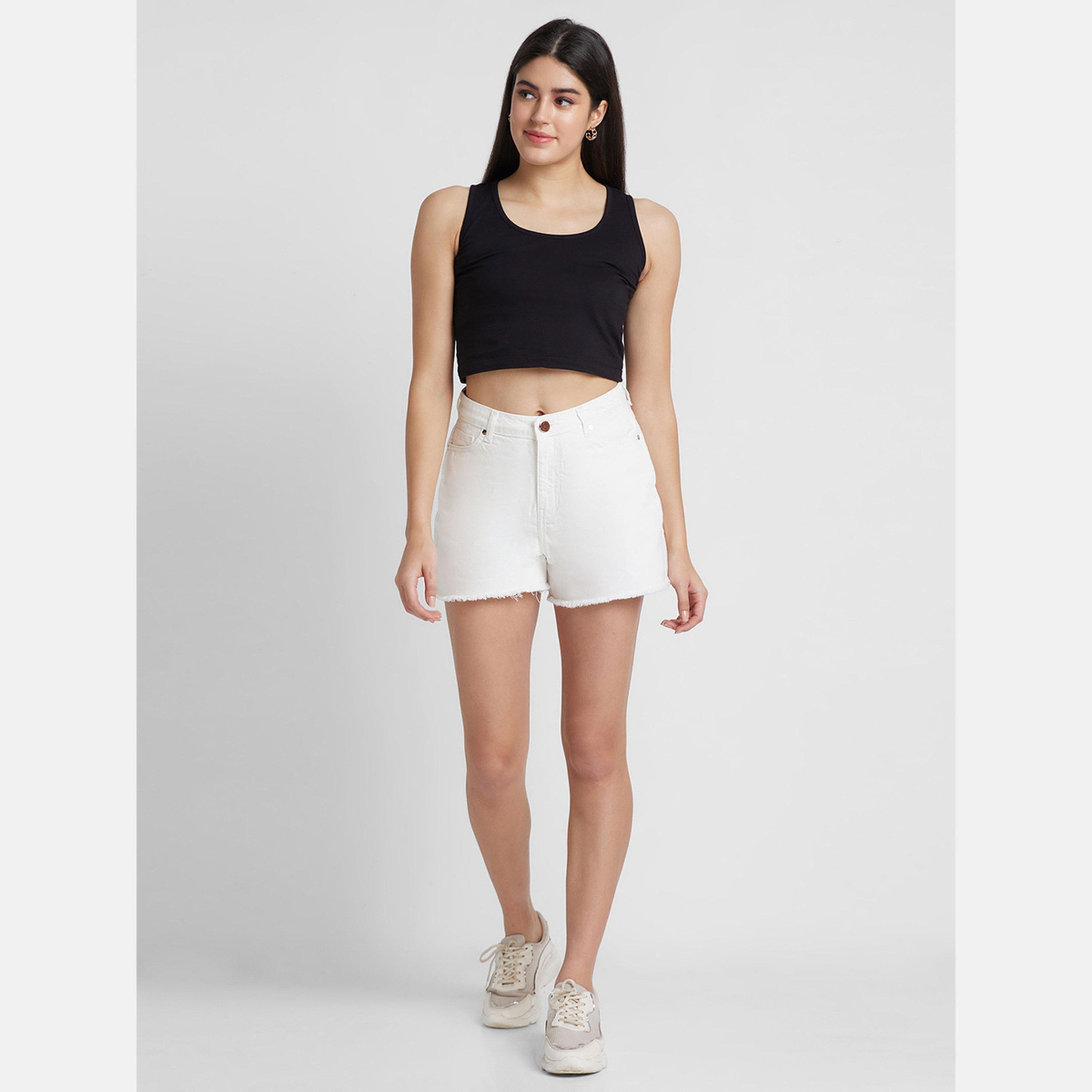 غلوبوص × ستايلي - شورت جينز أبيض بقصة عادية-women-clothing-bottoms-shorts-image-2