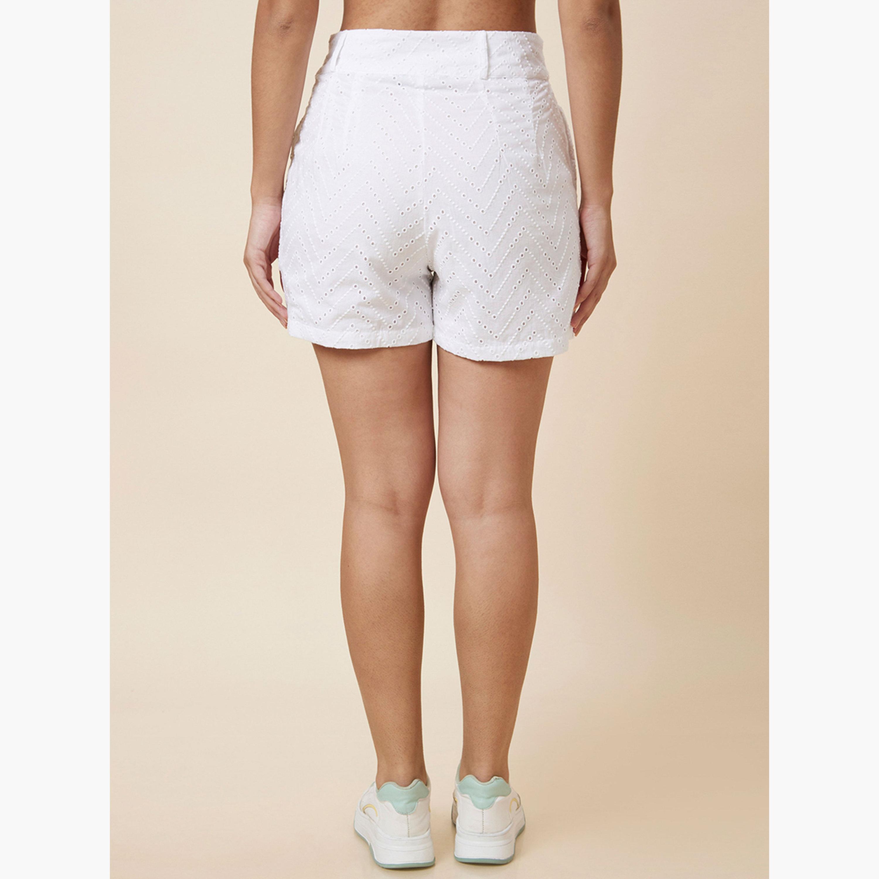 غلوبوص × ستايلي - شورت أبيض عالي الخصر-women-clothing-bottoms-shorts-image-5