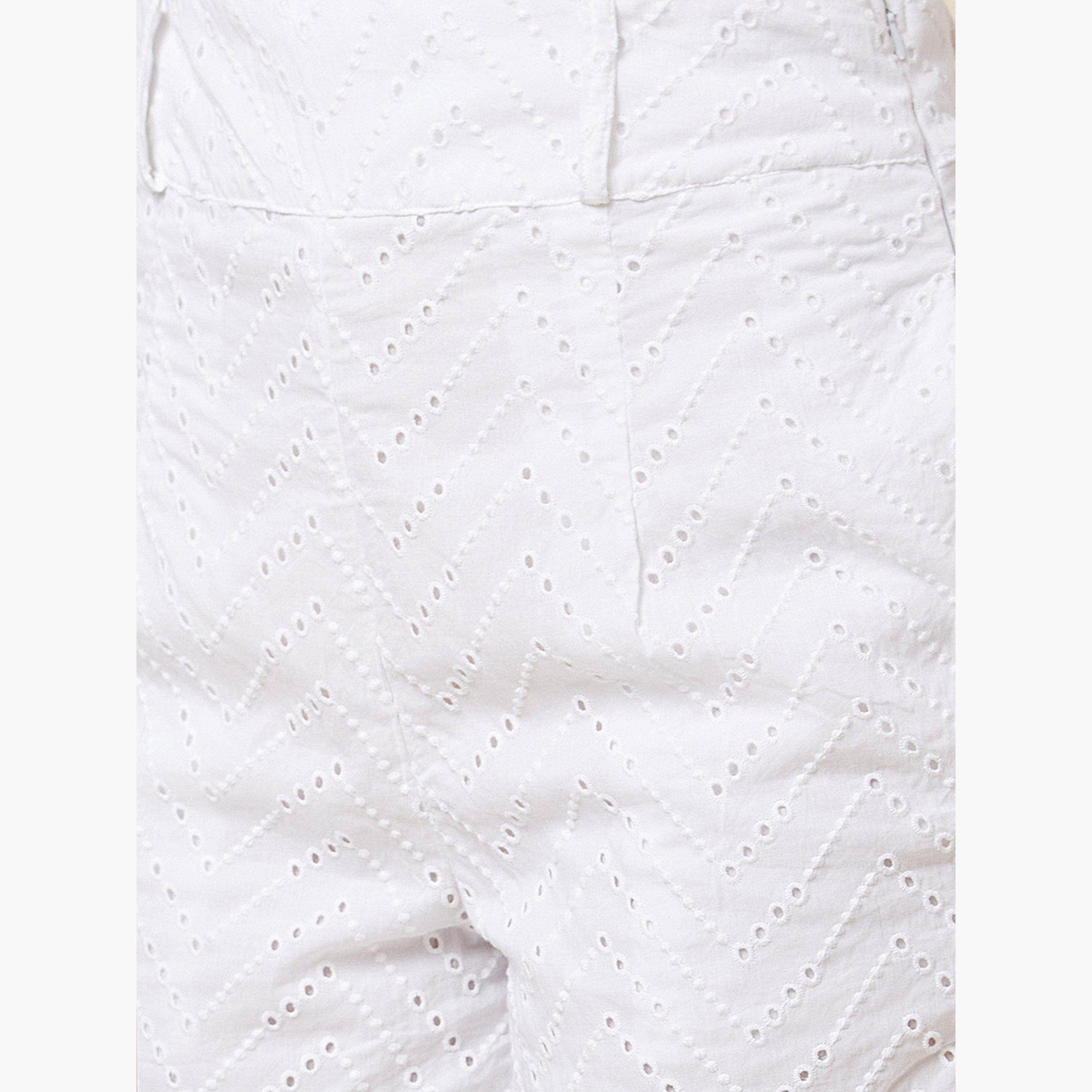 غلوبوص × ستايلي - شورت أبيض عالي الخصر-women-clothing-bottoms-shorts-image-6