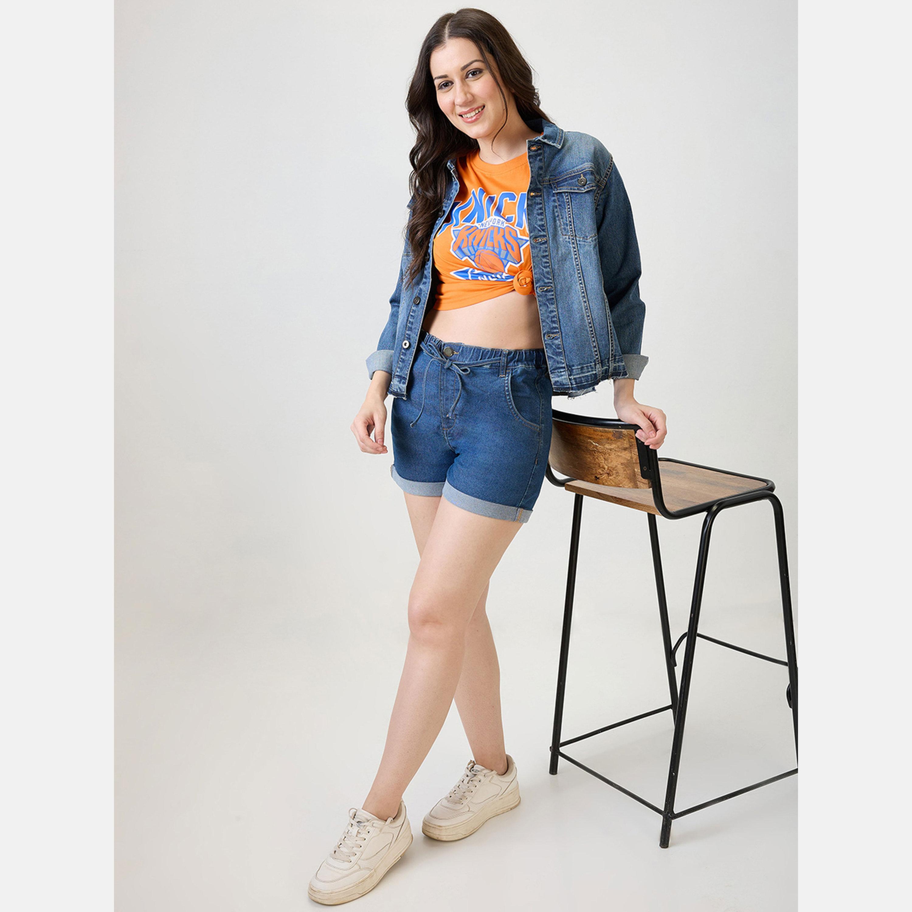 غلوبوص × ستايلي - شورت جينز نسائي أزرق برباط-women-clothing-bottoms-shorts-image-2