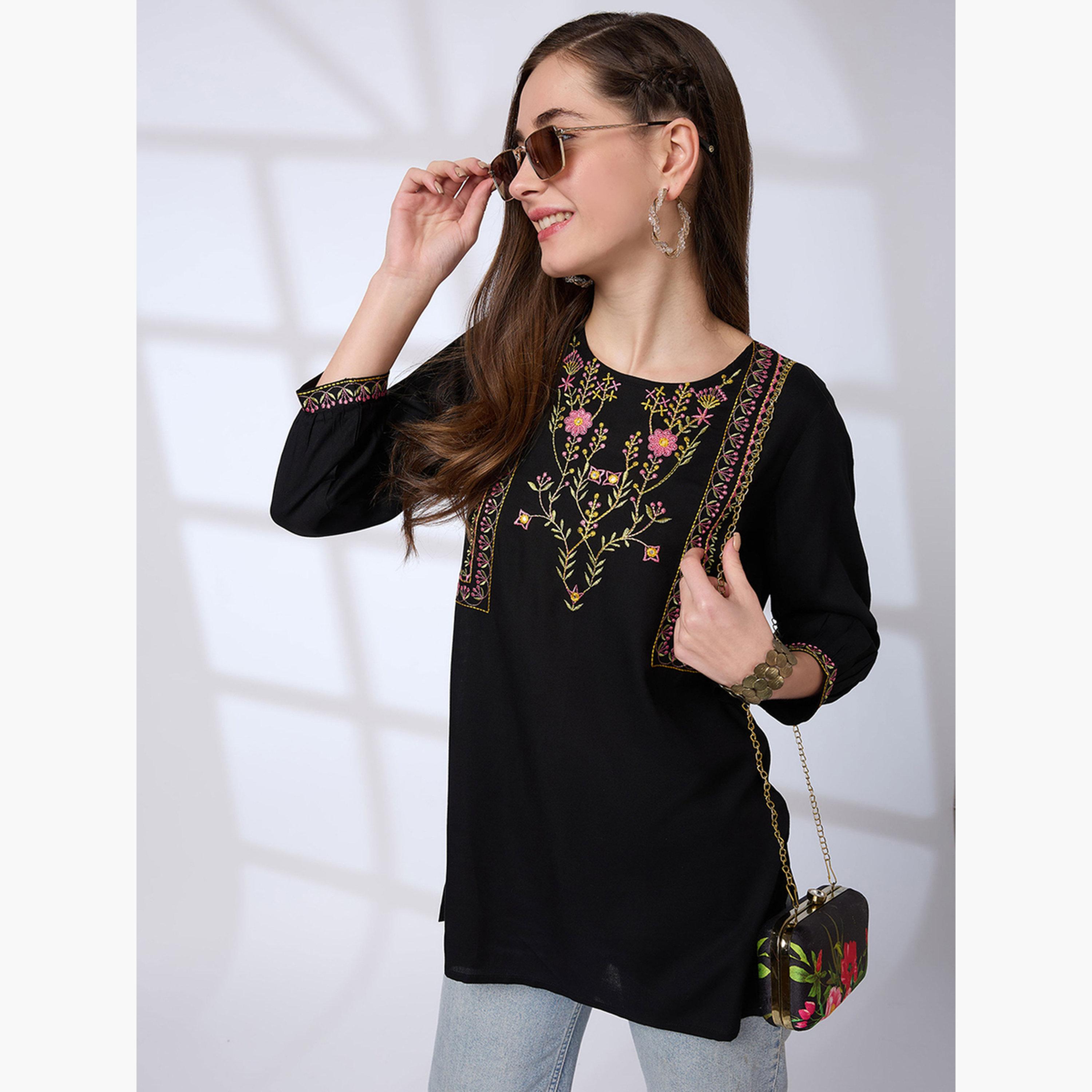 غلوبوص × ستايلي - تونيك يوك فيوجن مطرز بالزهور-women-clothing-shirtsandblouses-blouses-image-1