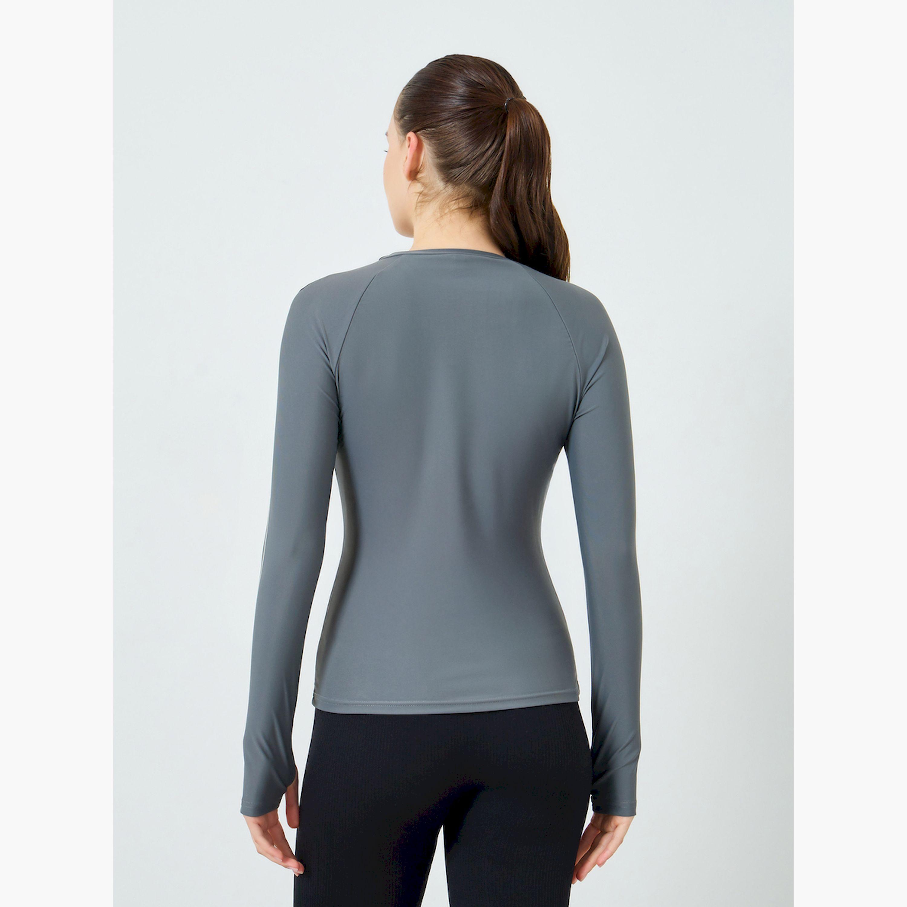 بلوزة بأكمام طويلة وخطوط عاكسة-women-clothing-tshirts-image-4