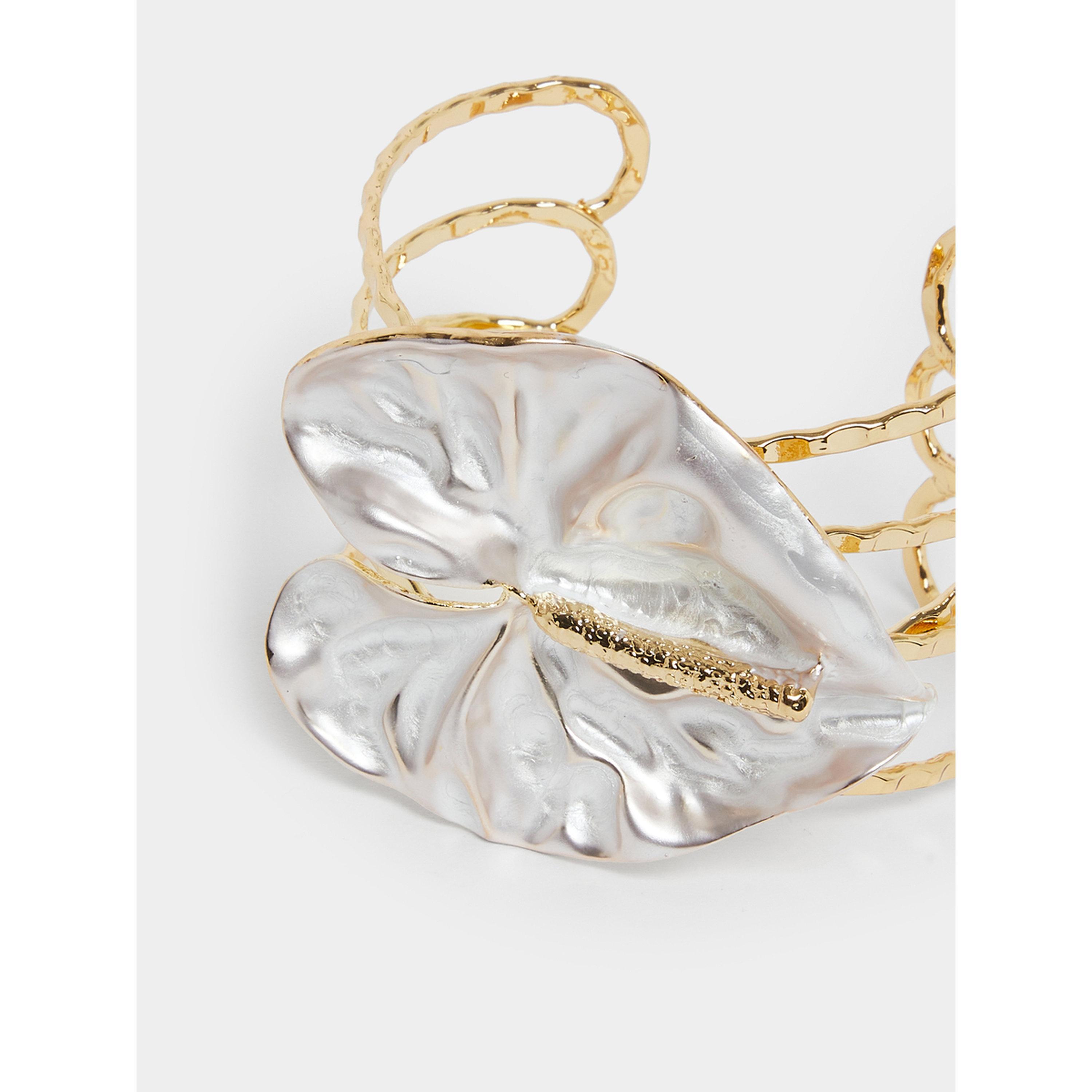 Styli Textured Leaf Cuff Bracelet-women-watchesandjewellery-jewellery-banglesandbracelets-image-3
