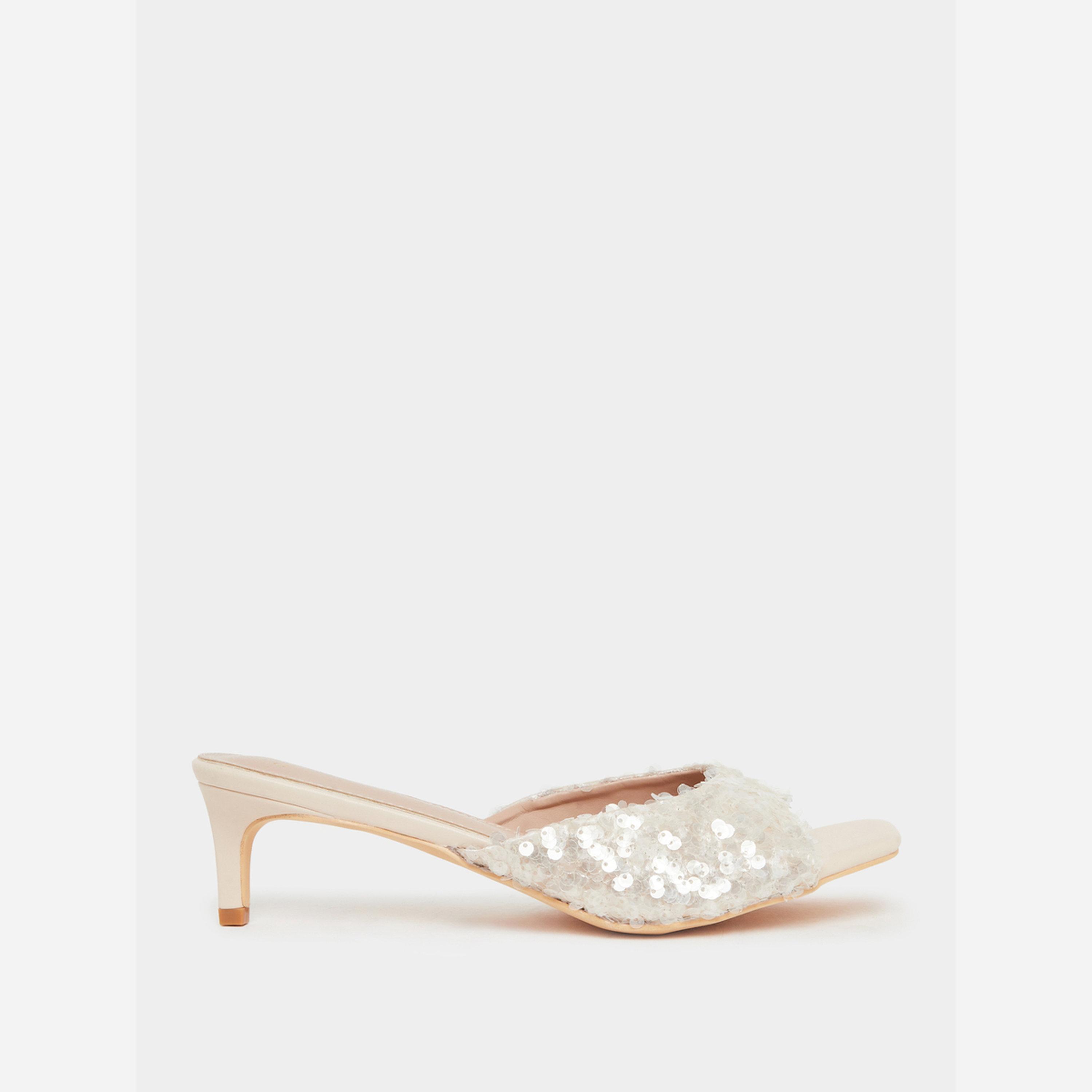 ستايلي - صندل نسائي لون بيج مزين بالترتر بكعب منخفض-women-shoes-sandals-heeled-image-2