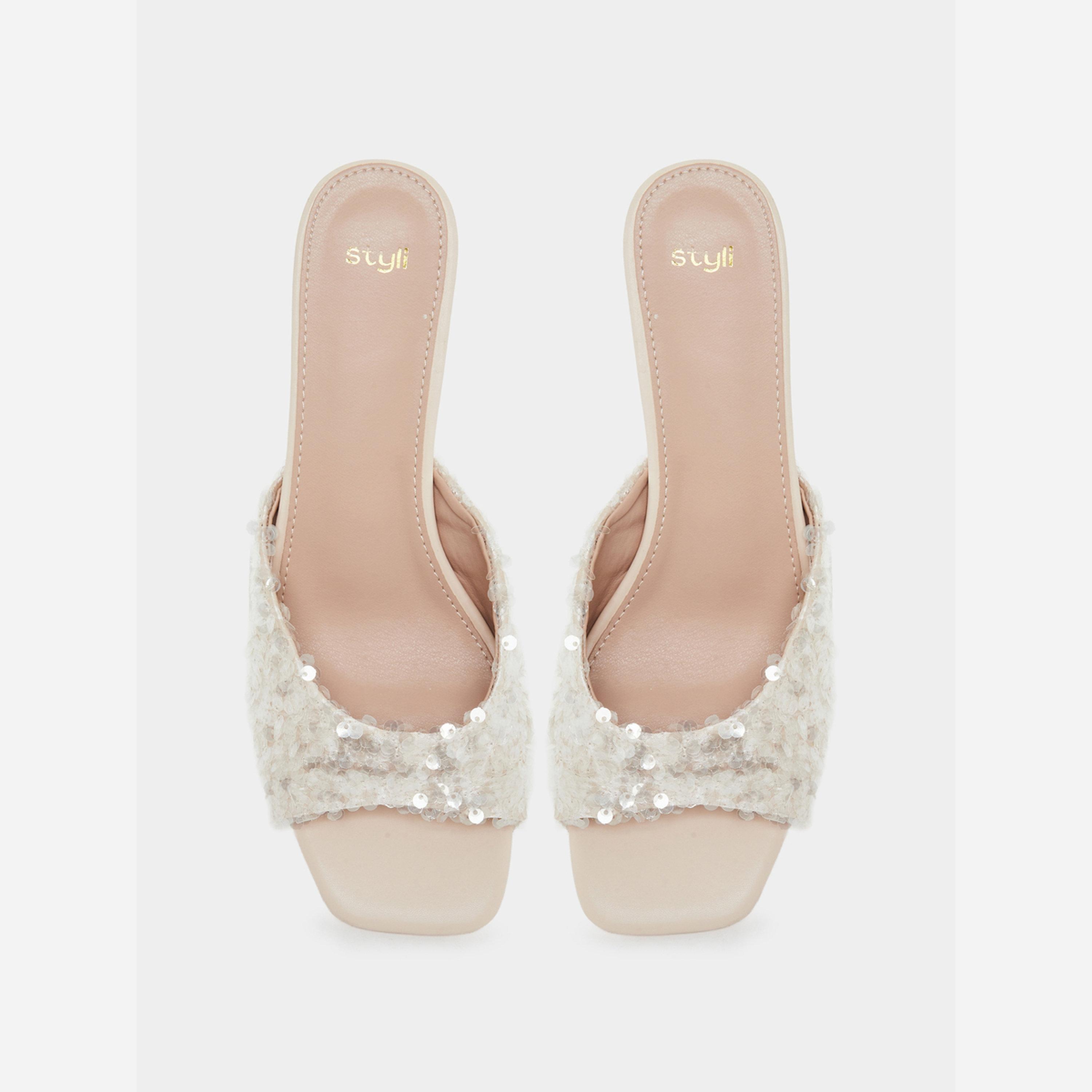 ستايلي - صندل نسائي لون بيج مزين بالترتر بكعب منخفض-women-shoes-sandals-heeled-image-5